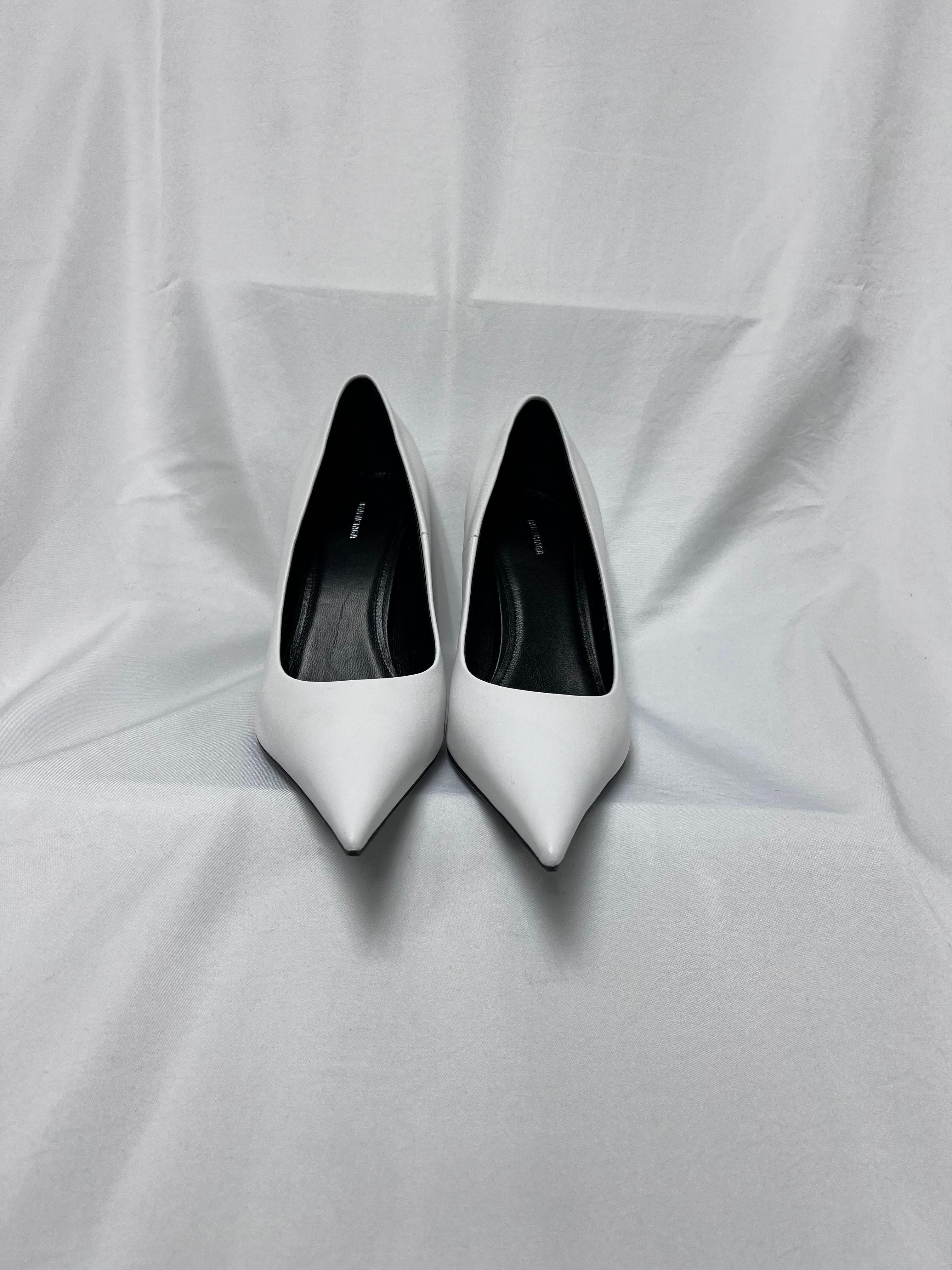 Women's Balenciaga Soft Nappa Square Knife 80mm Pumps 36.5 White For Sale