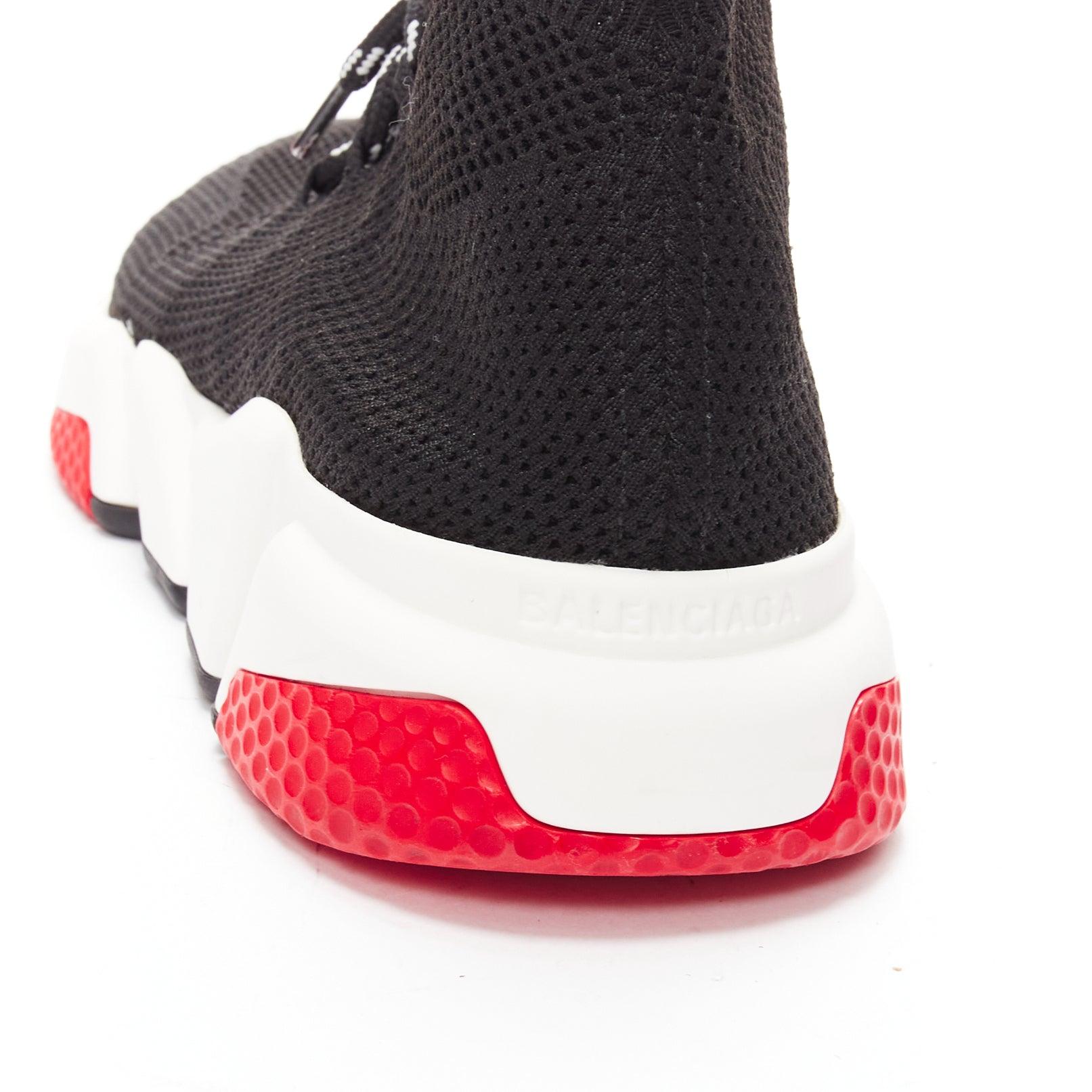 BALENCIAGA Speed noir blanc rouge logo chaussettes lacées EU40 en vente 3