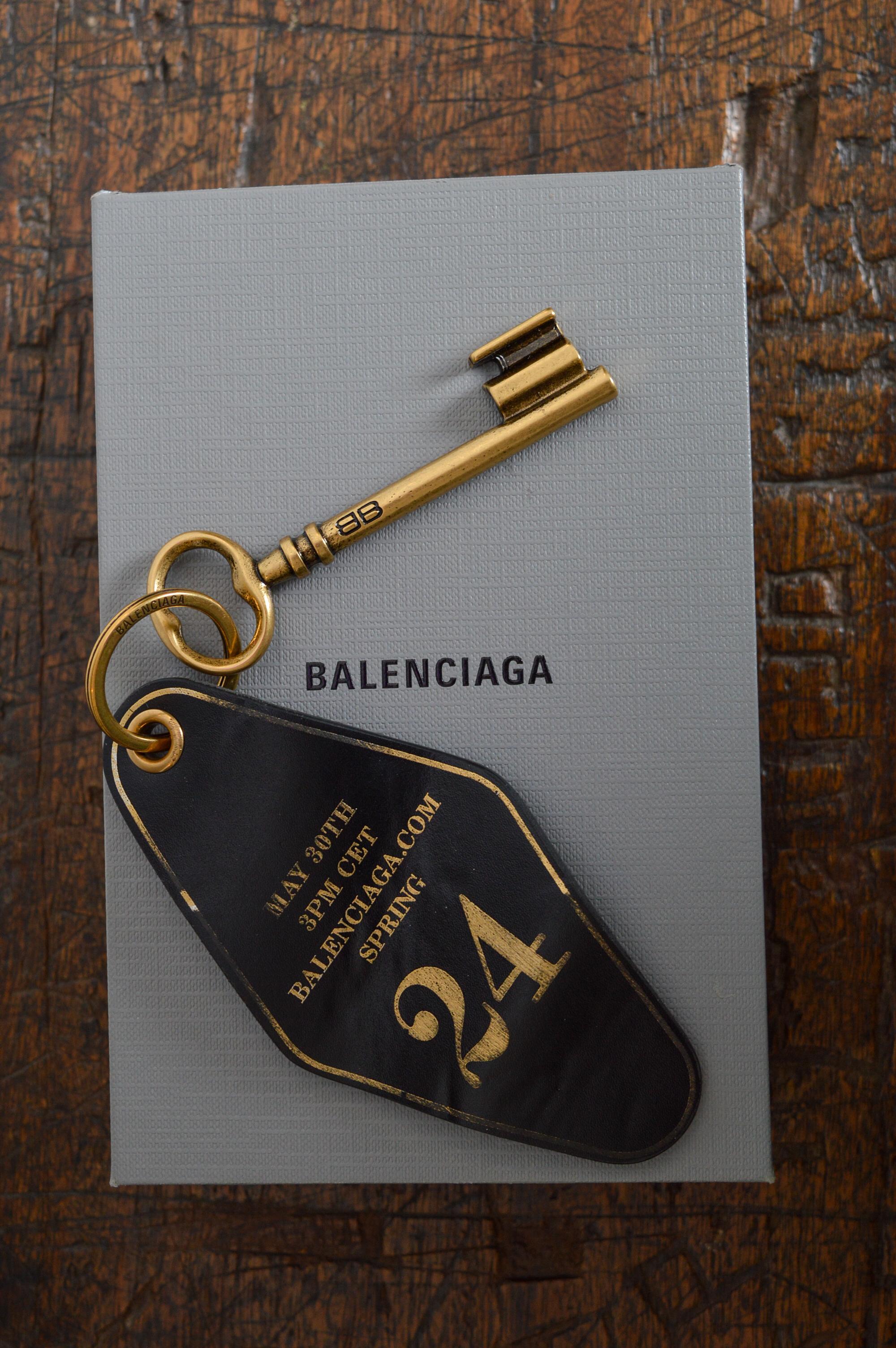 BALENCIAGA Spring 2024 Show Invite Leather Hotel Room Charm Key Ring Bag Charm For Sale 9