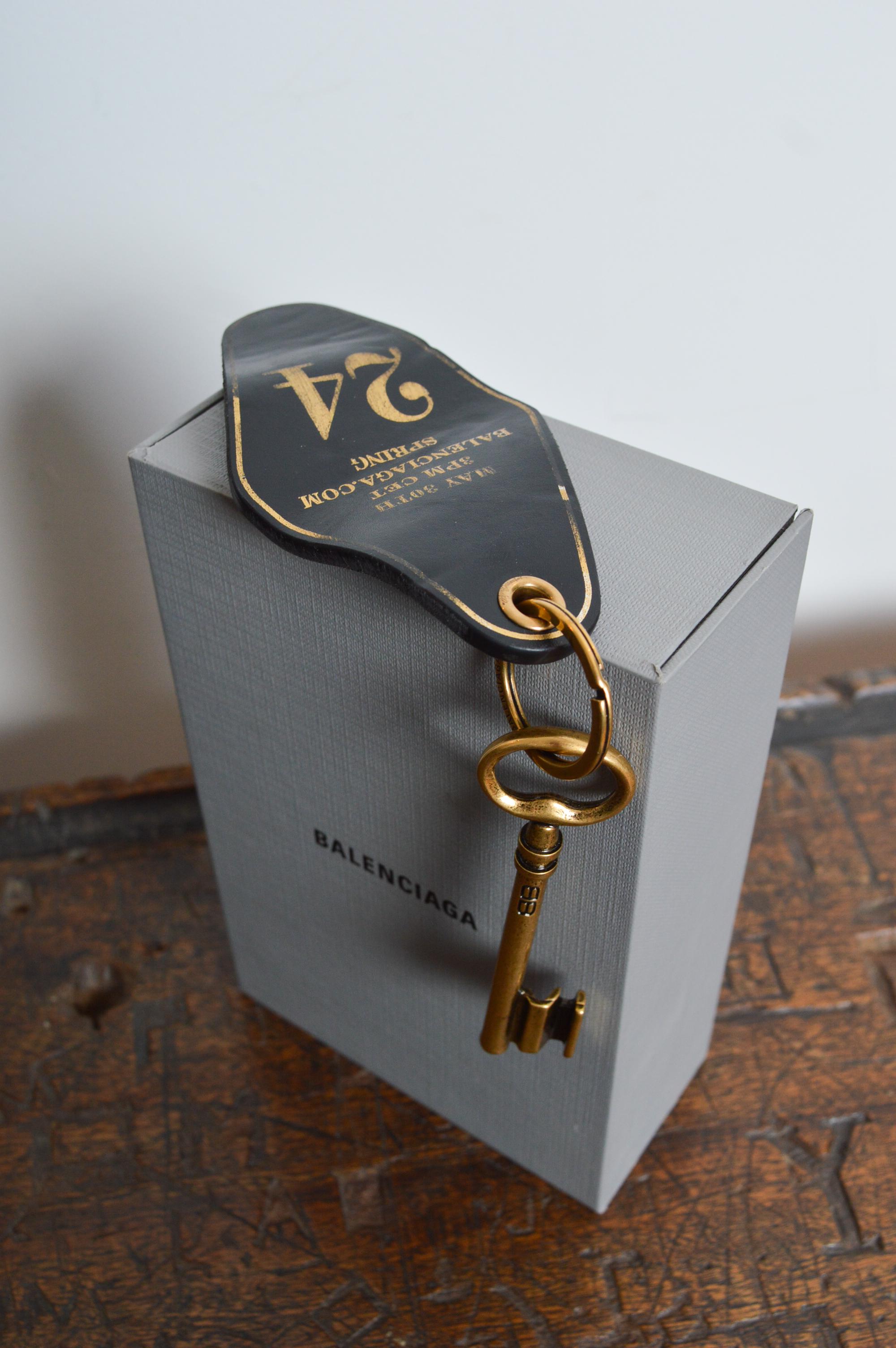 BALENCIAGA Spring 2024 Show Invite Leather Hotel Room Charm Key Ring Bag Charm For Sale 4