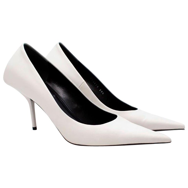 Balenciaga Quadratische Pumps aus weißem Leder mit Messer