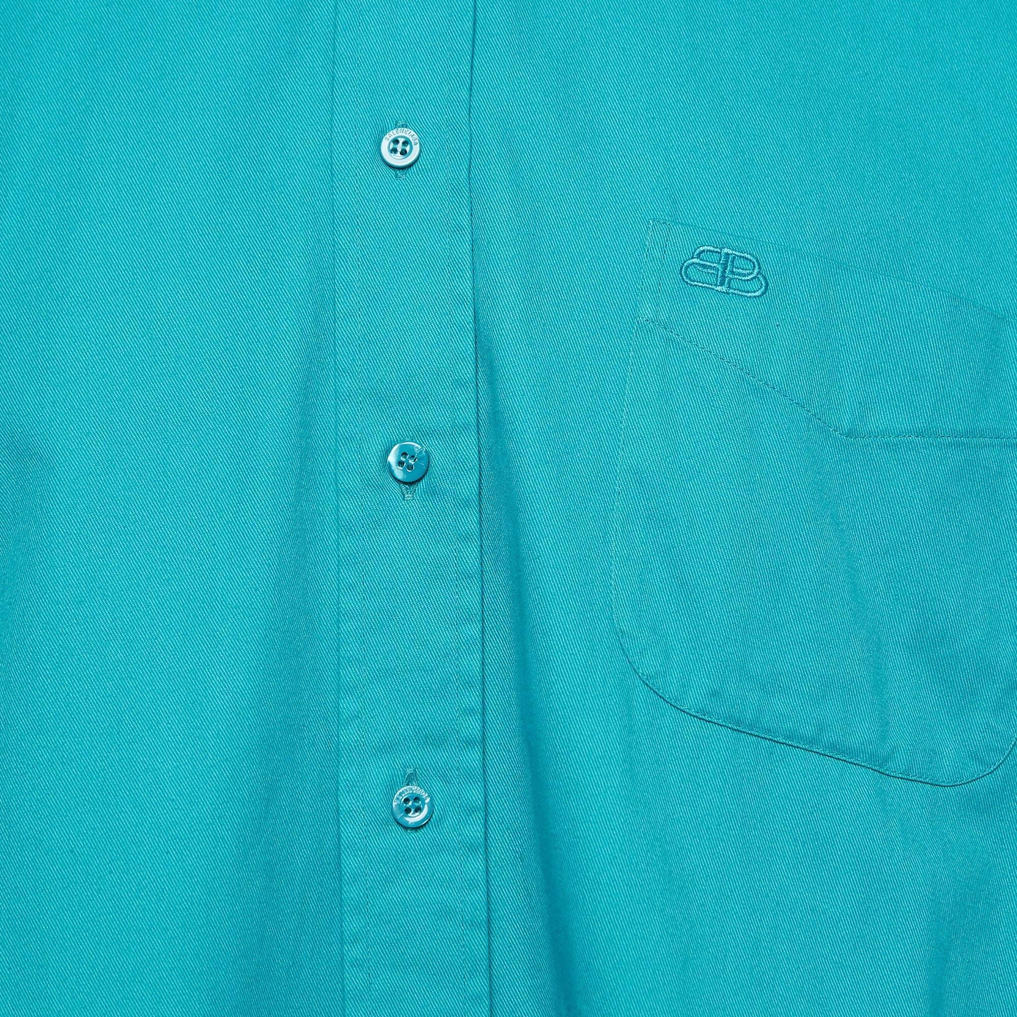 Balenciaga Übergroßes Hemd aus Baumwolle in Blaugrün in Übergröße XS im Zustand „Hervorragend“ im Angebot in Dubai, Al Qouz 2