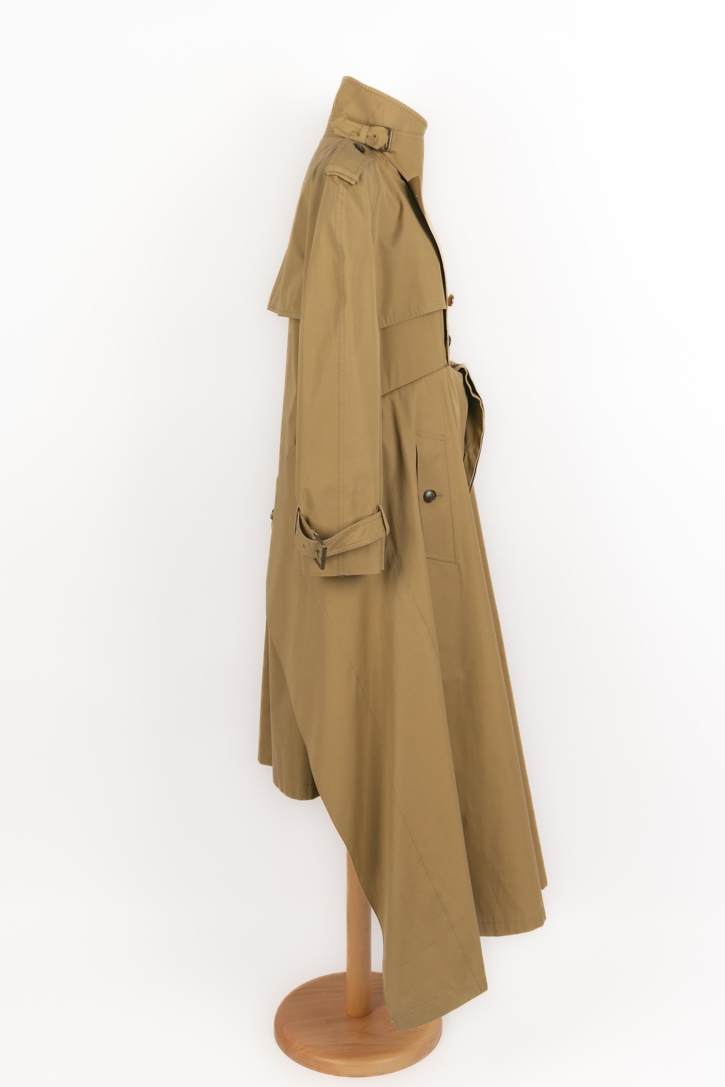 Balenciaga Trenchcoat Winter 2016 im Zustand „Hervorragend“ im Angebot in SAINT-OUEN-SUR-SEINE, FR
