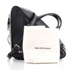 Duffle Bag aus Leder von Balenciaga Triangle