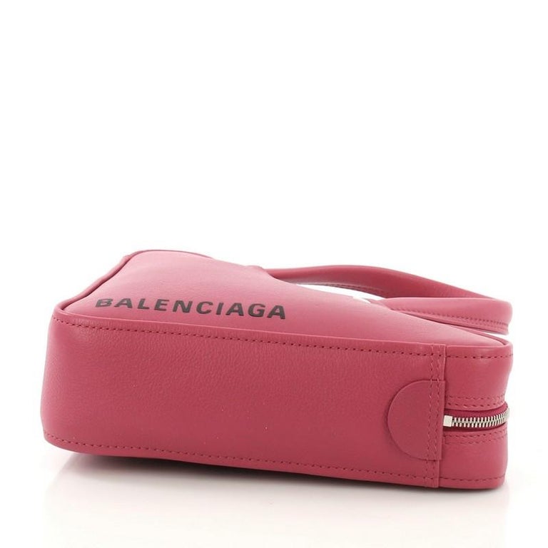 balenciaga triangle bag small
