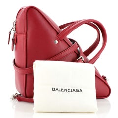 Balenciaga Triangle Duffle Bag Leder XS