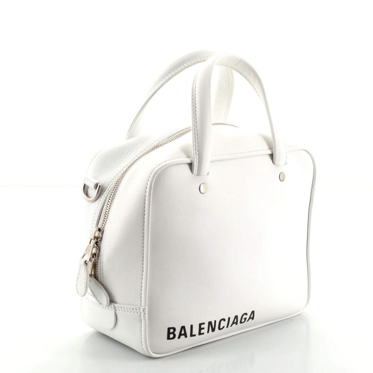 balenciaga triangle square xs