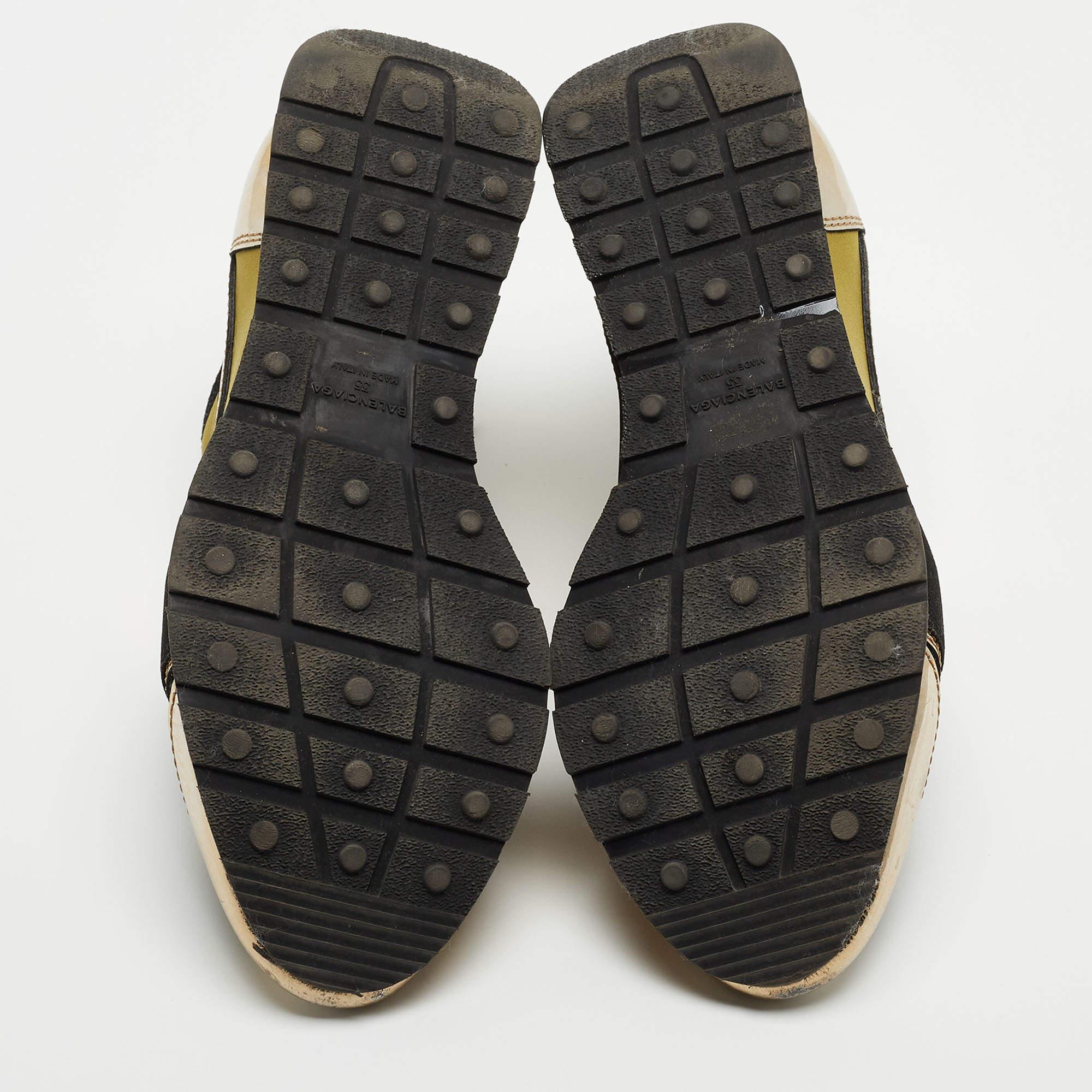 Balenciaga Tricolor Foil Leather and Mesh Race Runner Low Top Sneakers Size 35 For Sale 3