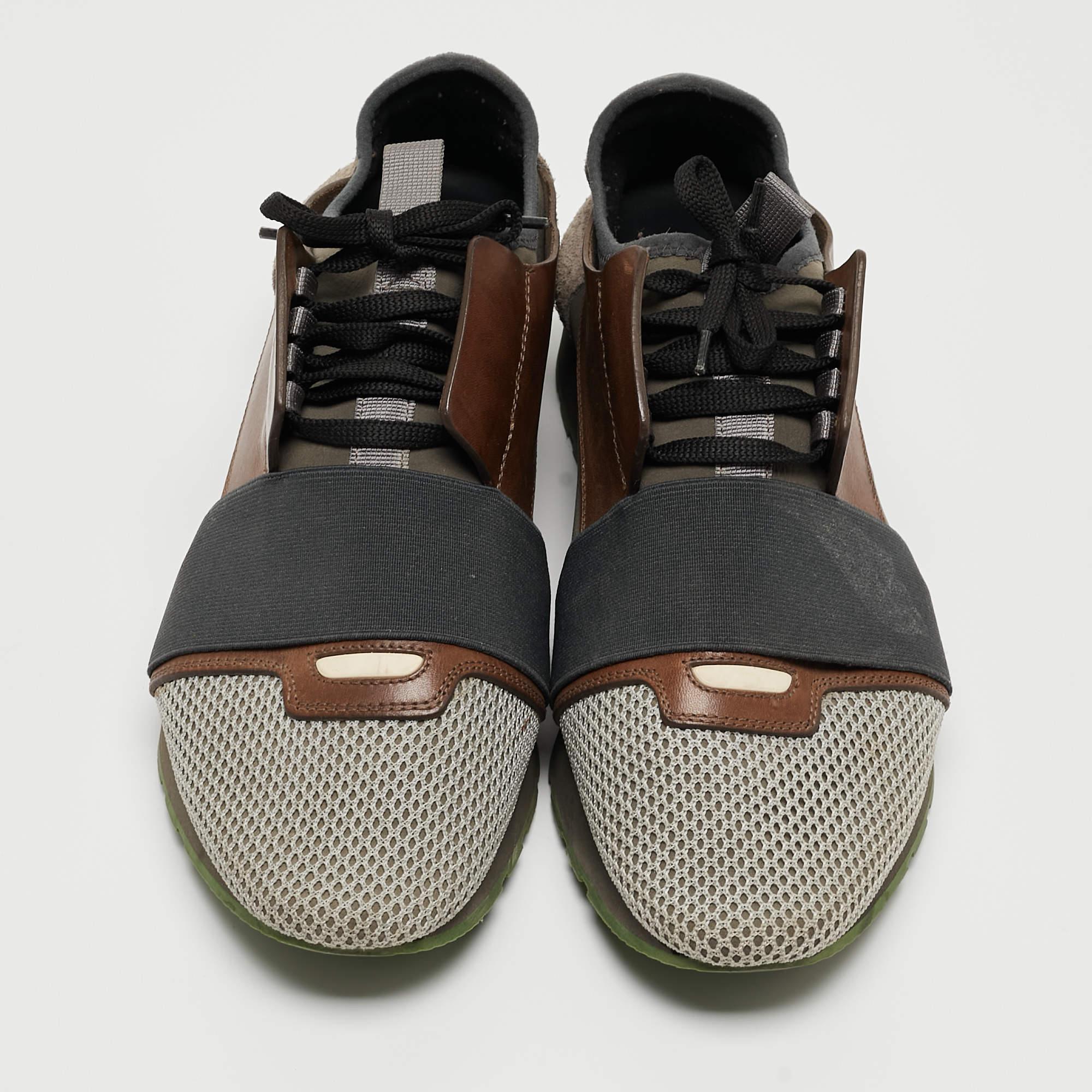 Balenciaga Tricolor Leather and Mesh Race Runner Sneakers Size 40 In Good Condition For Sale In Dubai, Al Qouz 2
