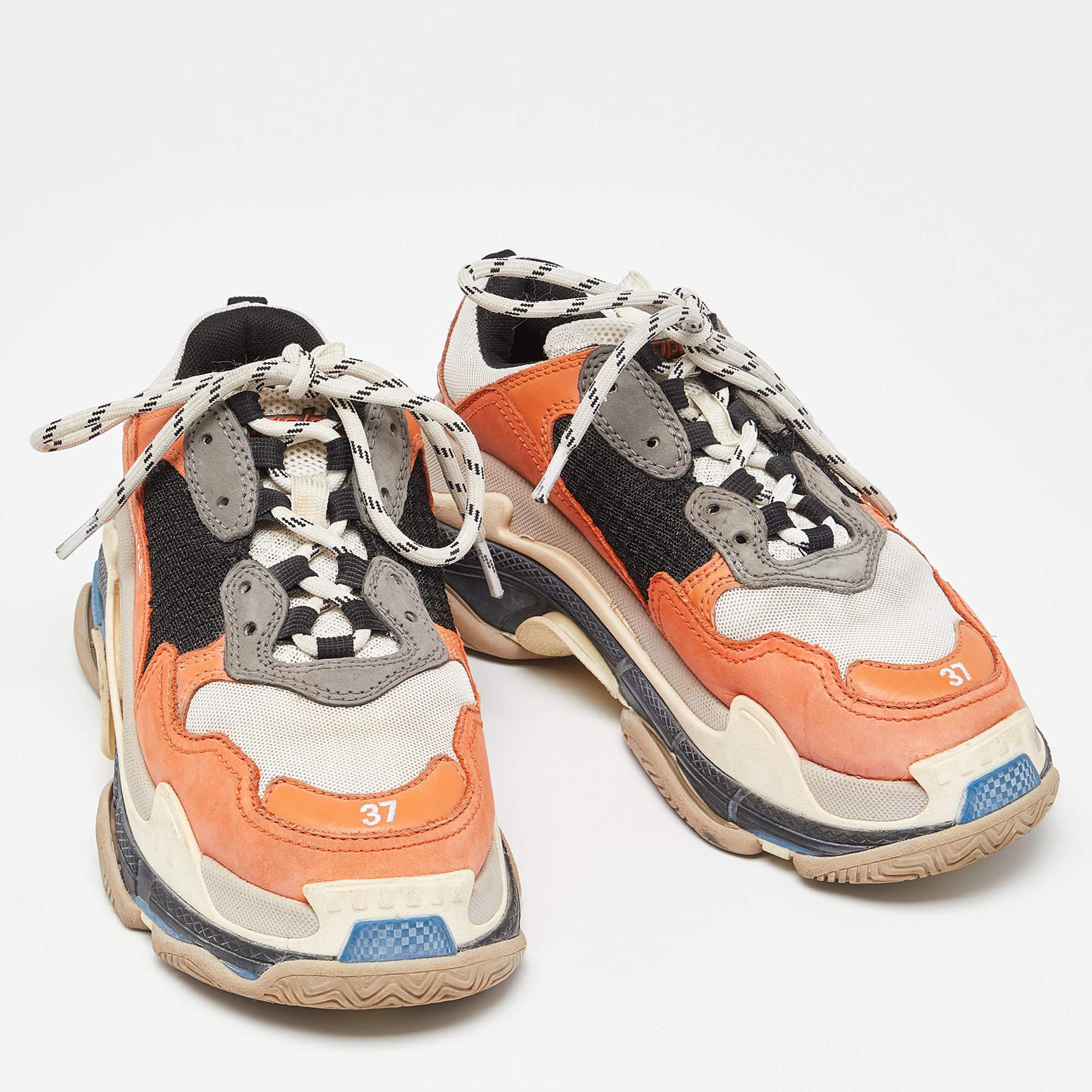 Balenciaga Tricolor Leather and Mesh Triple S Sneakers Size 37 For Sale 2