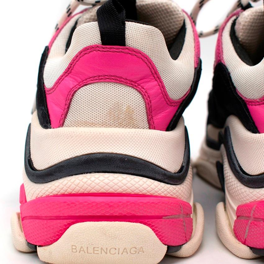  Balenciaga Triple S Black & Pink Mesh Leather Sneakers In Excellent Condition For Sale In London, GB