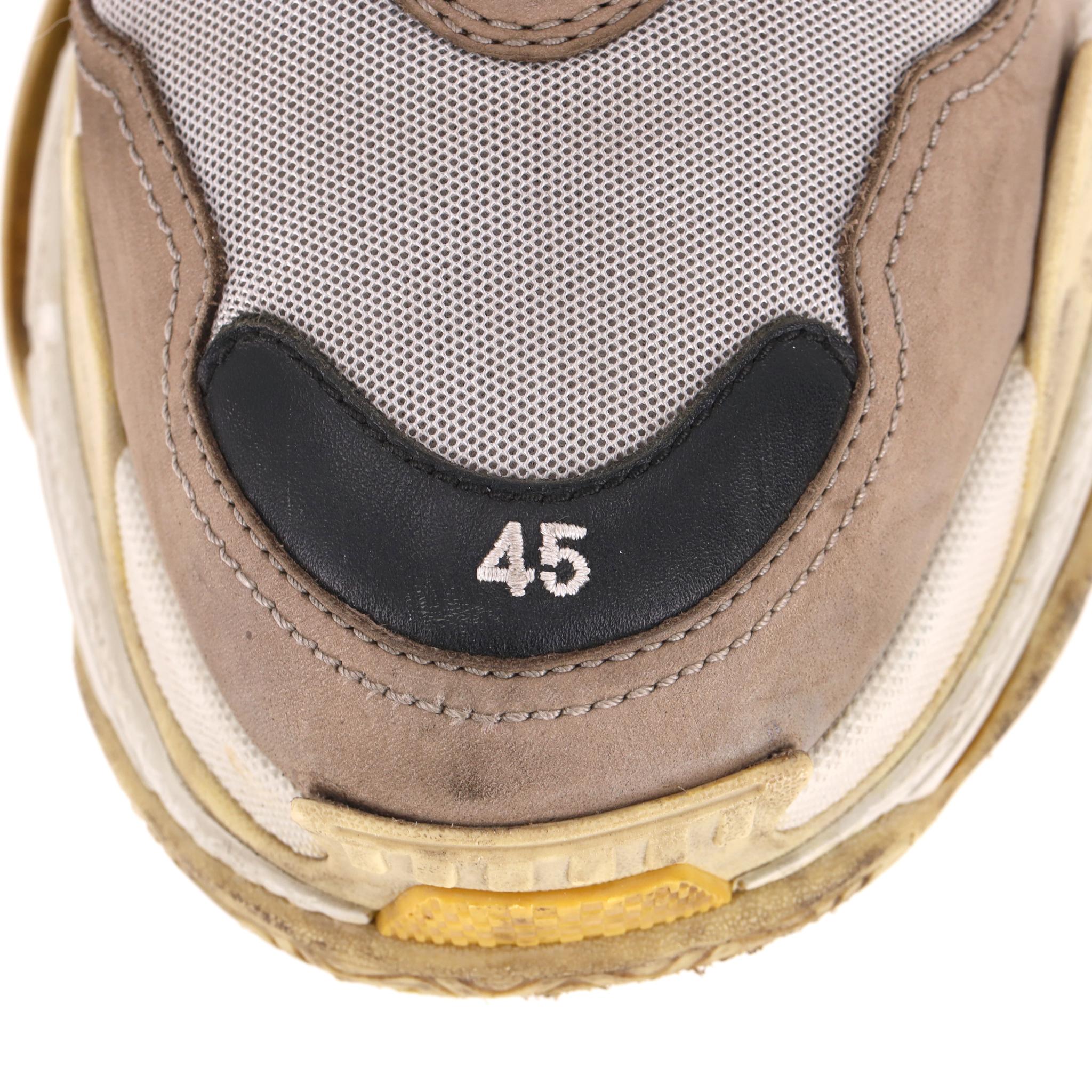 Balenciaga Triple S Turnschuhe aus Leder, Nubuk und Mesh im Used-Look im Angebot 6