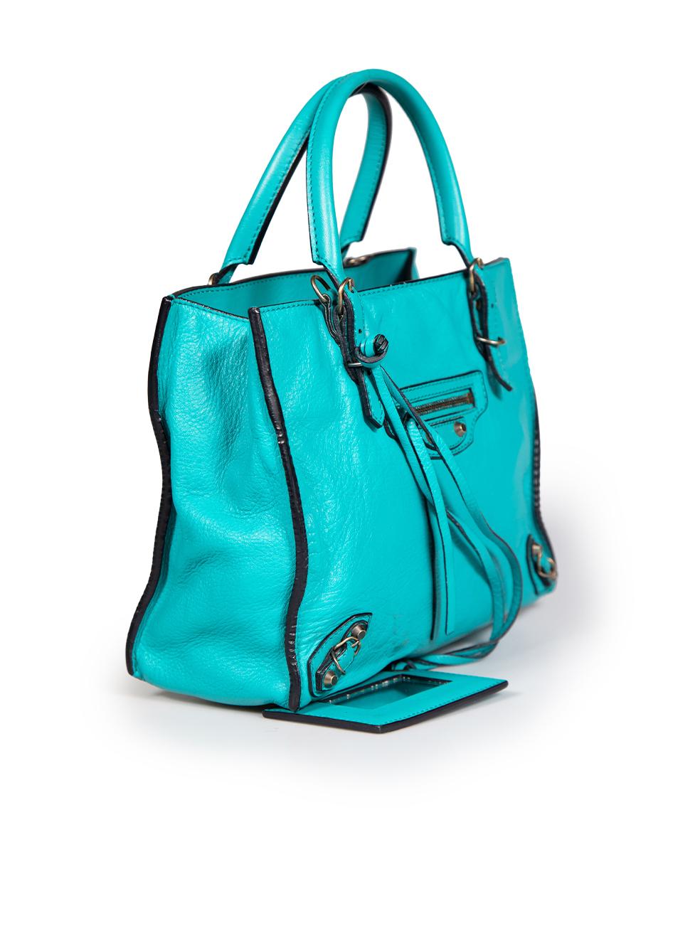 CONDITION is Very good. Minimal wear to the bag is evident. Minimal wear to the front above the chain detailing, right side, top handle closure ends and bottom is seen with discolouration marks with general creasing to the leather and abrasion marks