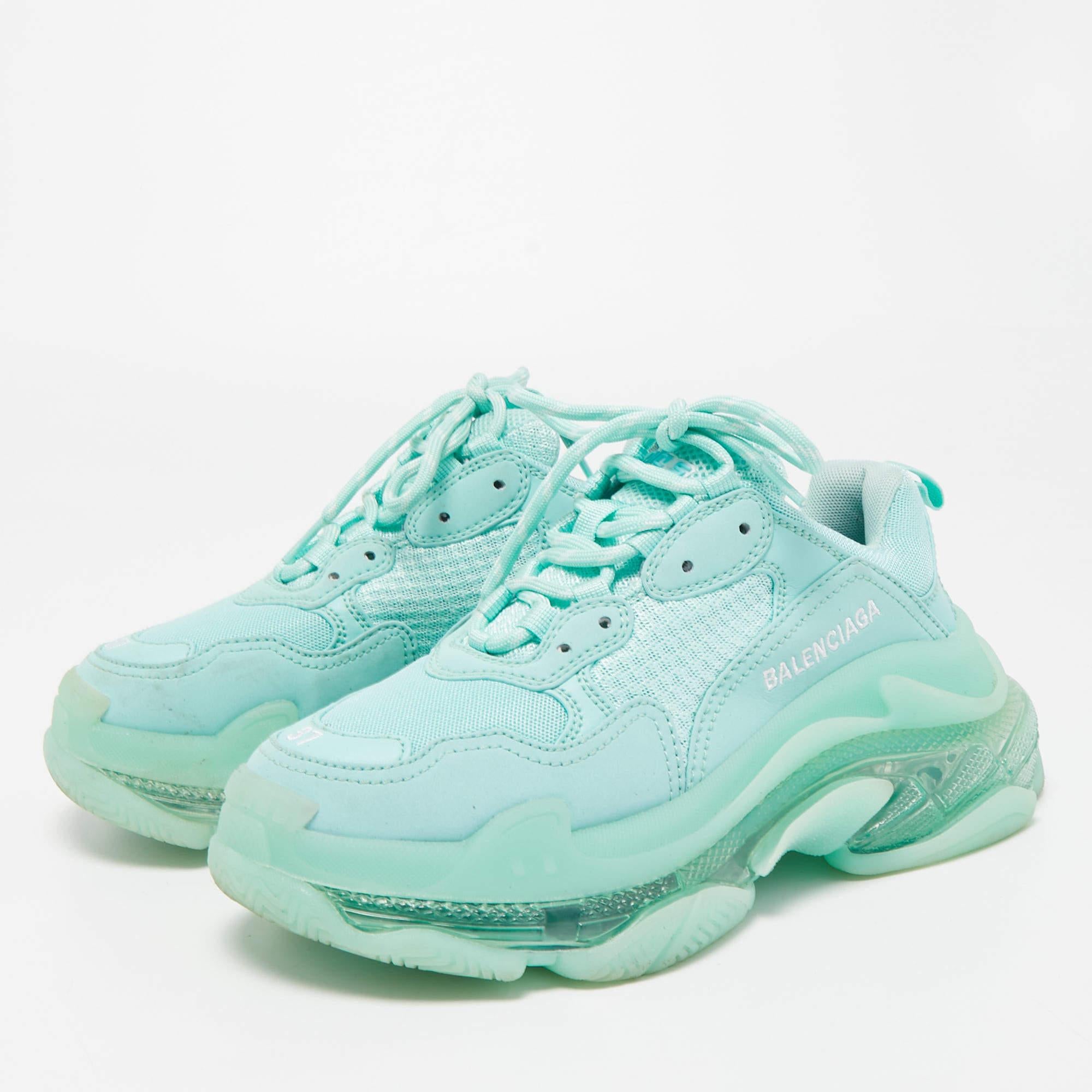 Balenciaga Turquoise Leather and Mesh Triple S Clear Sneakers Size 37 In Good Condition In Dubai, Al Qouz 2
