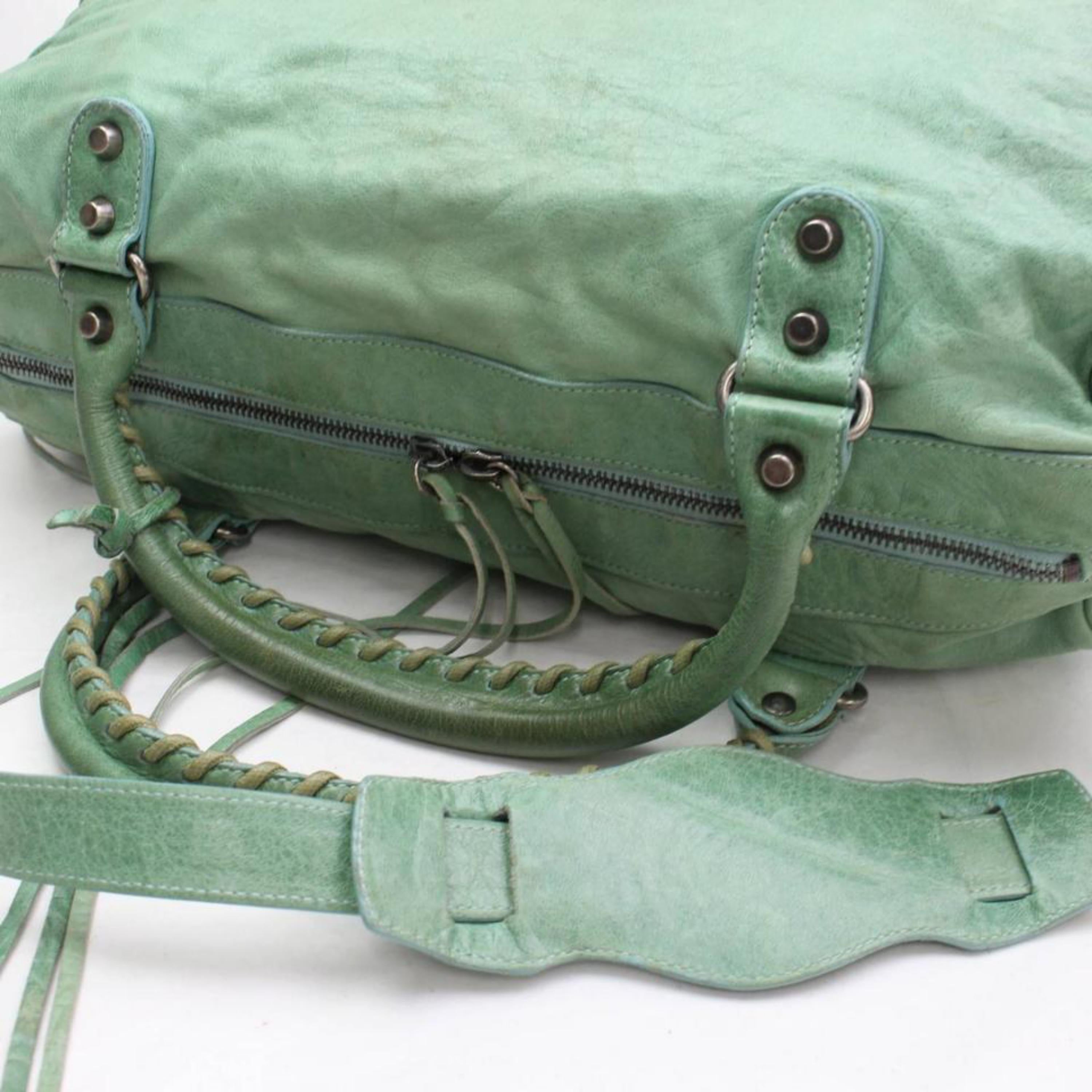 Balenciaga Twiggy 2way 868287 Green Leather Shoulder Bag In Good Condition For Sale In Forest Hills, NY