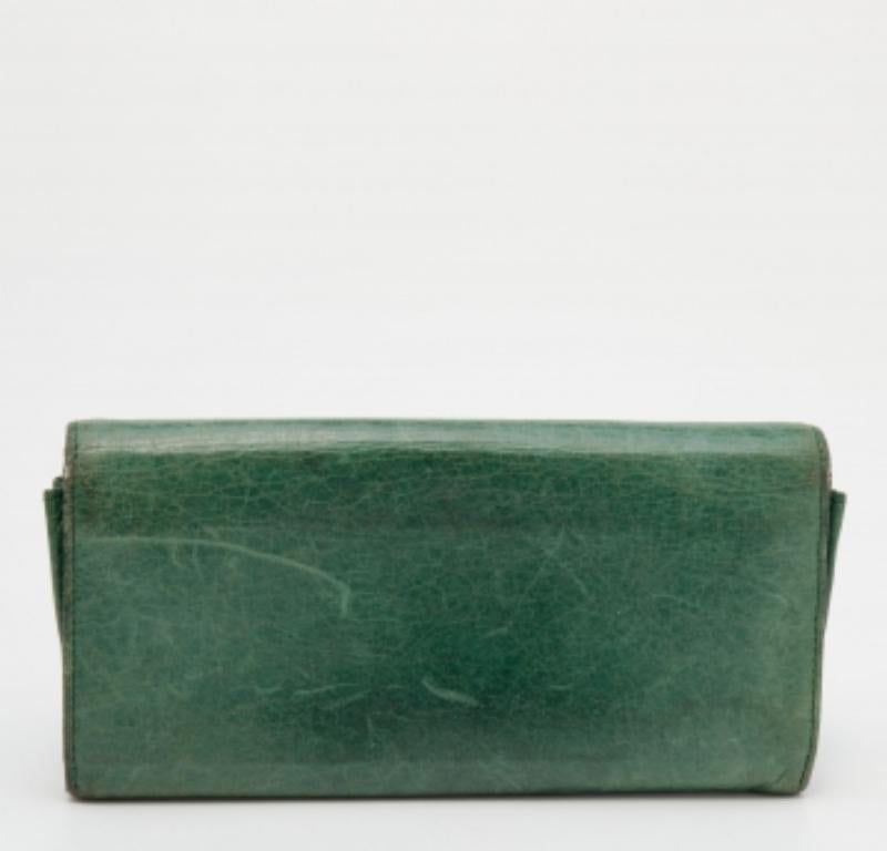 Balenciaga Vert Poker Leather City Flap Continental Wallet In Fair Condition For Sale In Dubai, Al Qouz 2