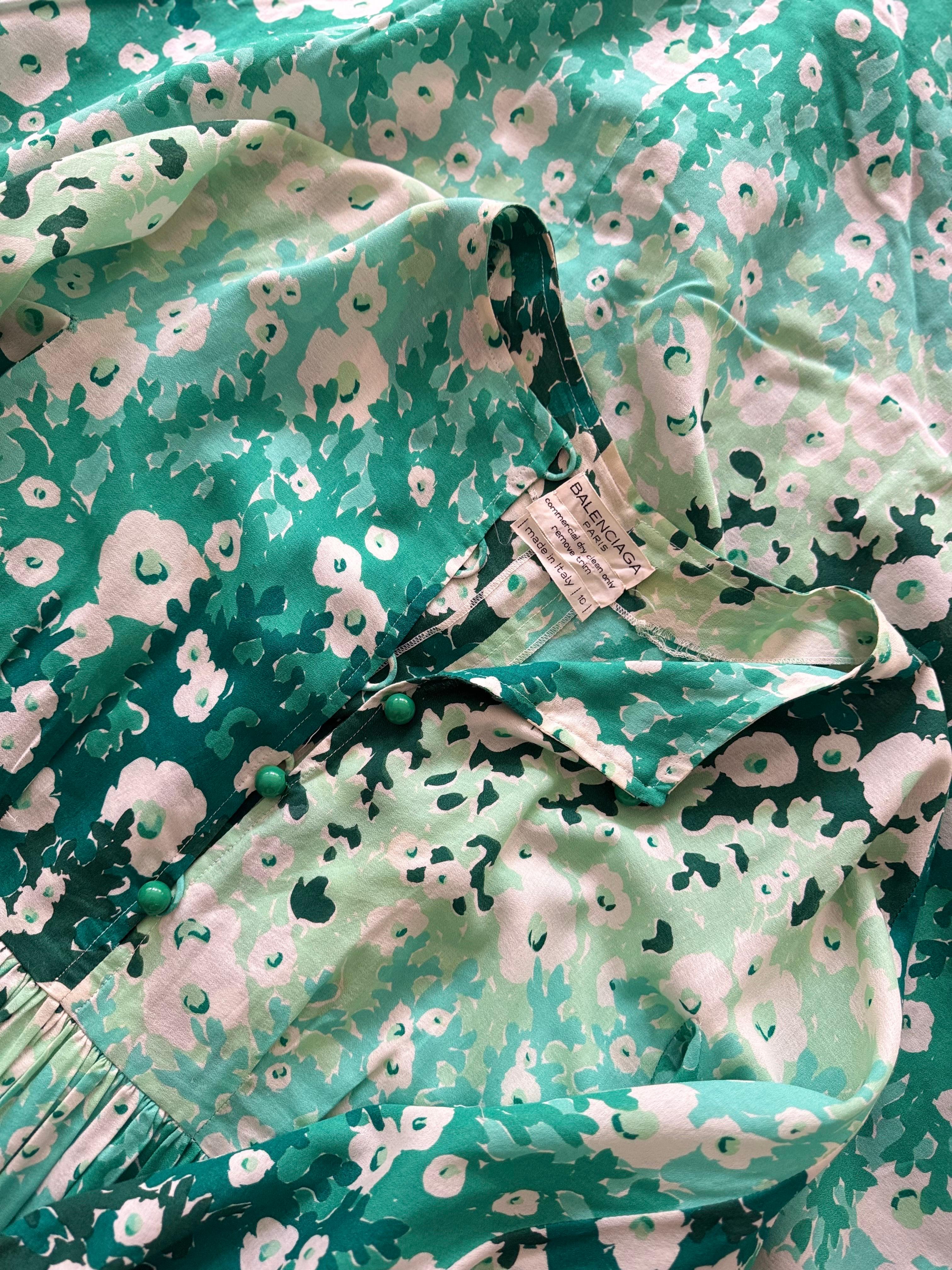 Balenciaga Vintage 80s Green Fowers Print Cotton/Silk Boho Dress & Matching Belt For Sale 4