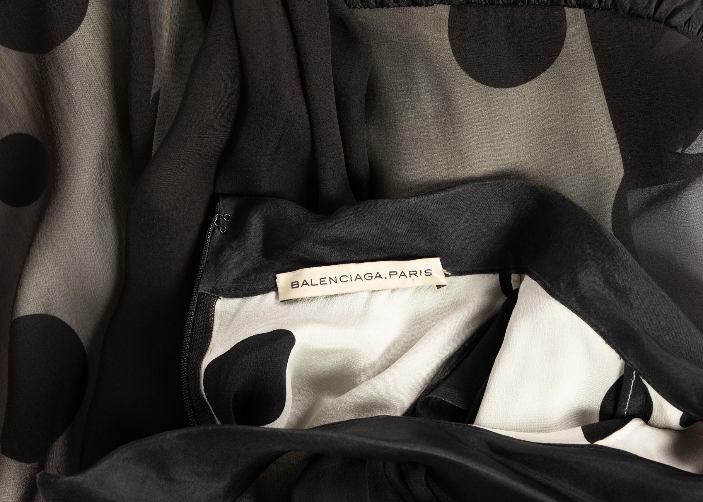 Balenciaga Vintage Ghesquière Mini Abito in seta a pois neri in vendita 6