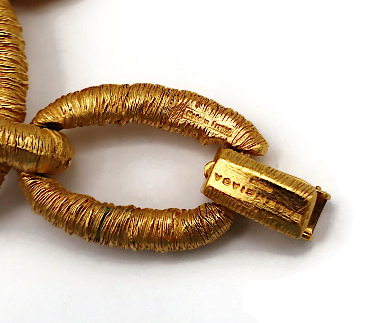 BALENCIAGA Vintage Gold Tone Textured Link Necklace in vendita 8