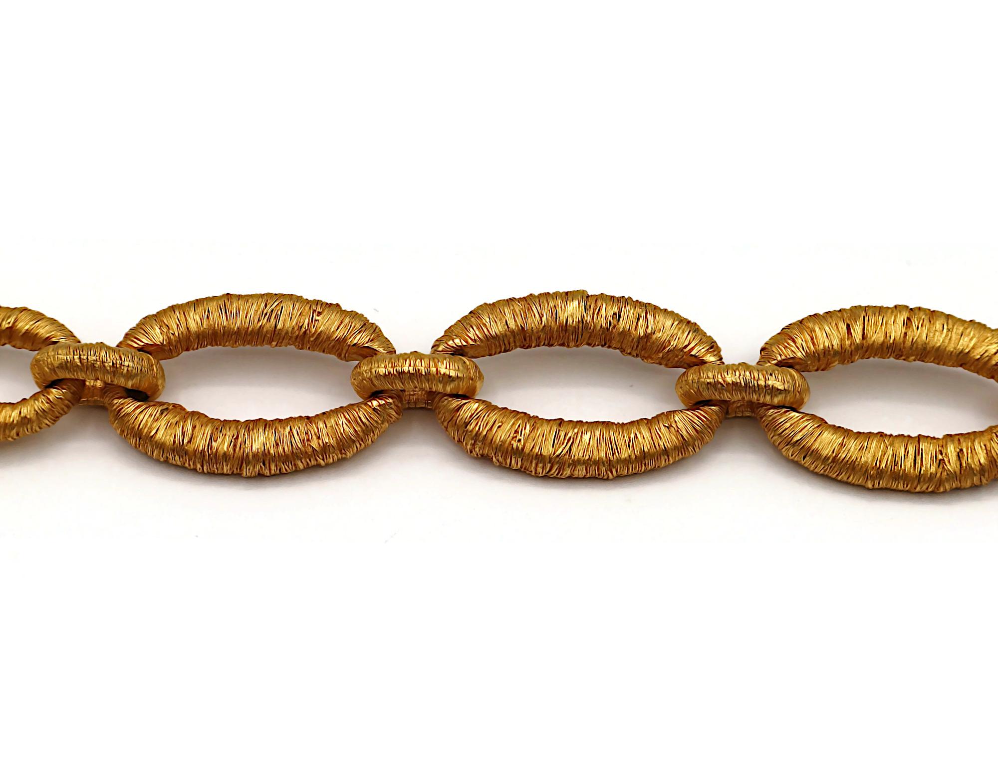 BALENCIAGA Vintage Gold Tone Textured Link Necklace in vendita 1