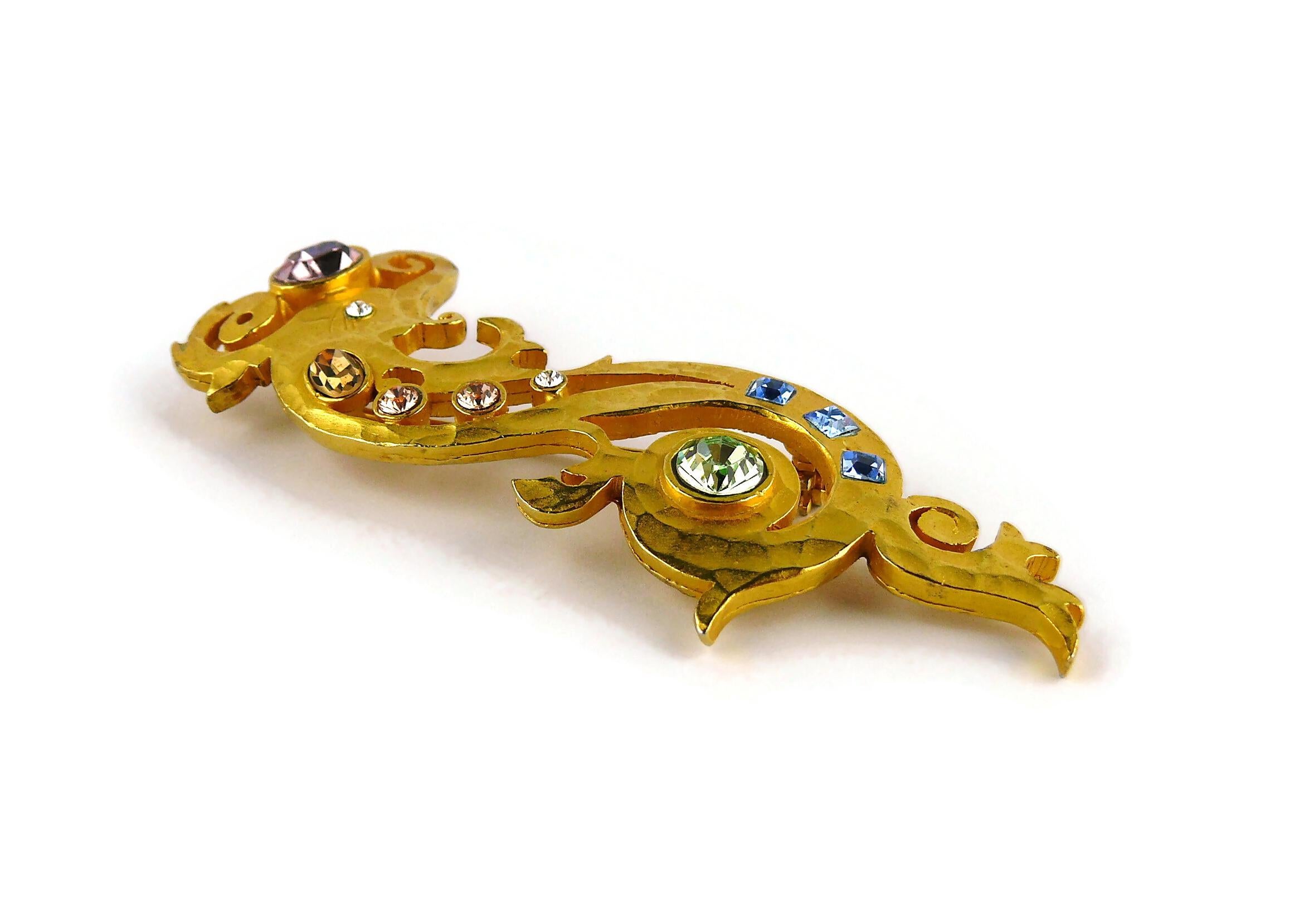Balenciaga Broche vintage en forme d'hippocampe en or ornée de bijoux 2