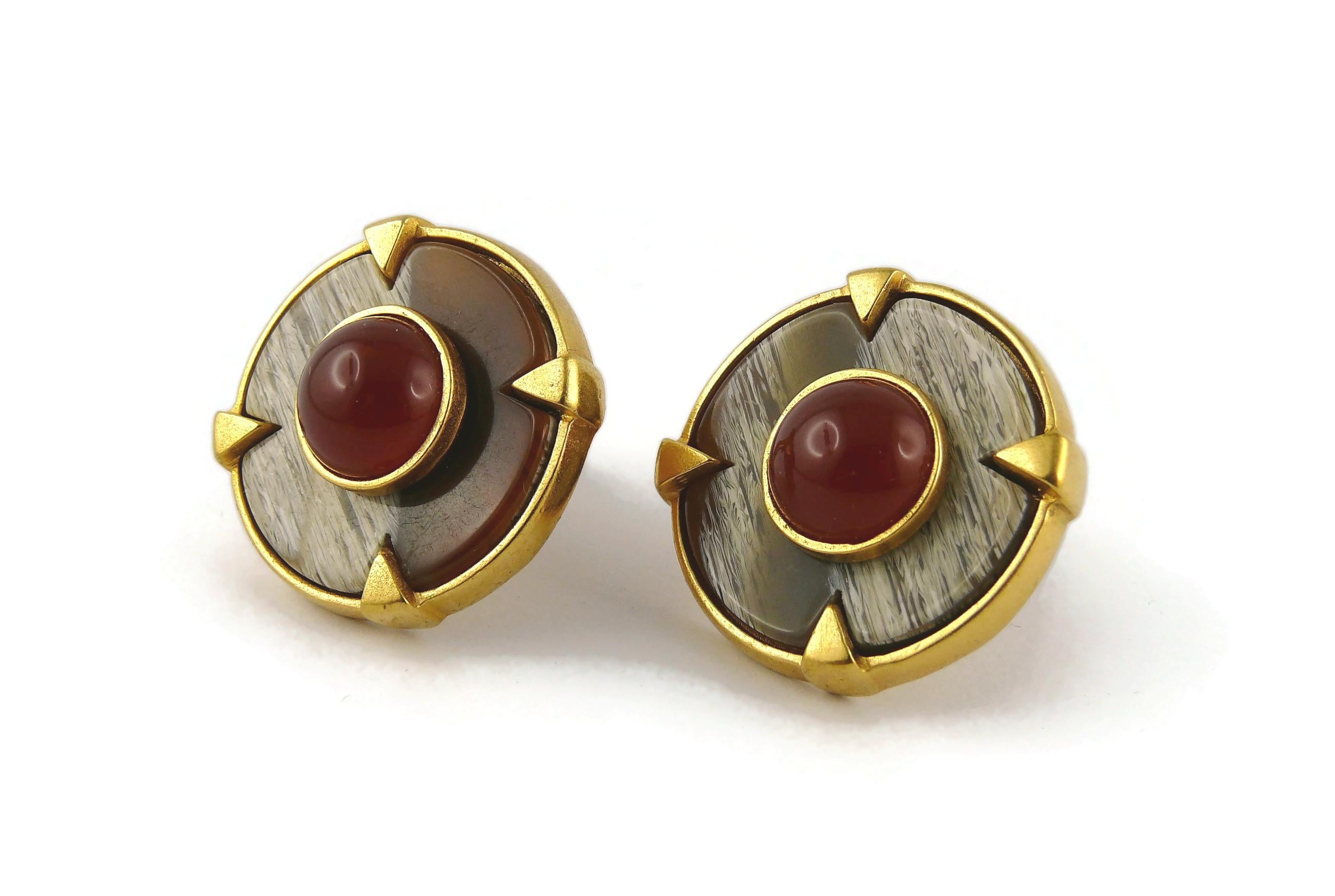 Donna Orecchini a clip in vetro con cabochon di rubino Balenciaga Vintage, tonalit�à oro