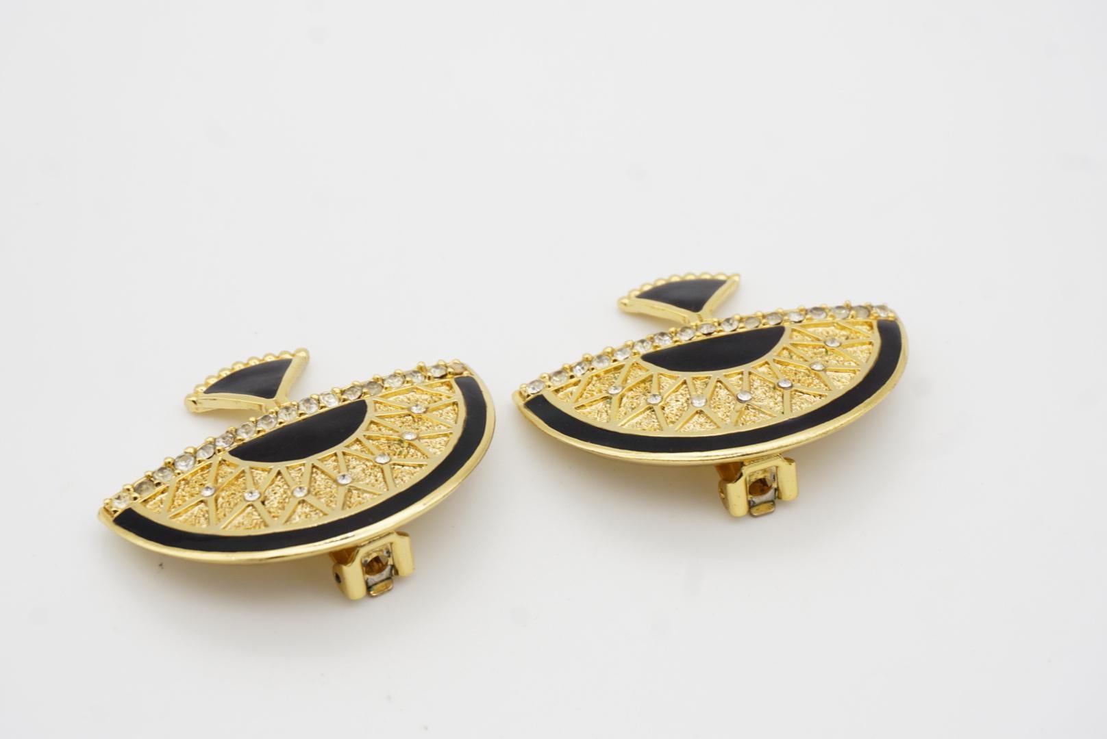 BALENCIAGA Vintage Textured Large Black Fan Semi Circle Crystals Clip Earrings en venta 5