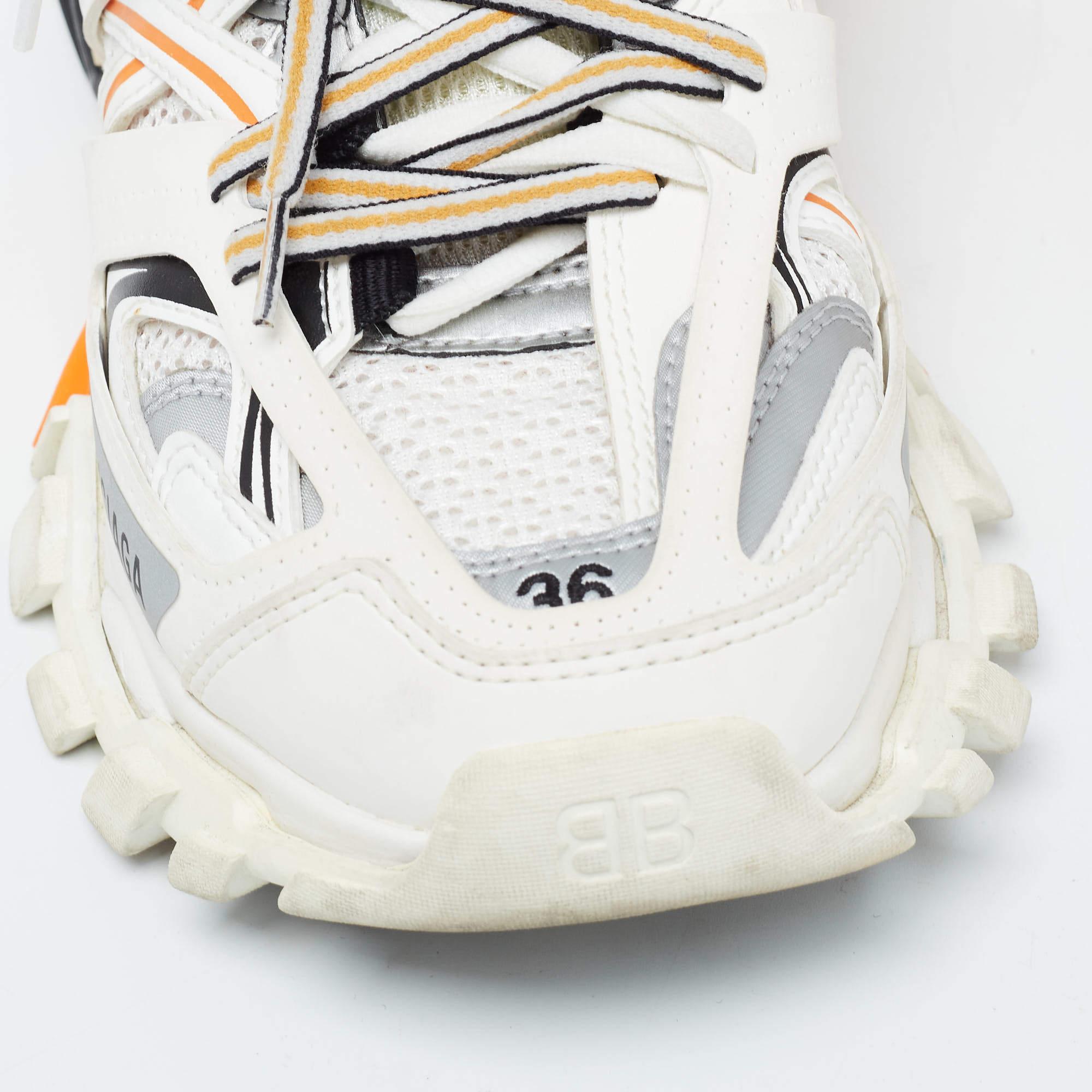 Balenciaga White/Black Leather and Mesh Track Sneakers Size 36 en vente 1
