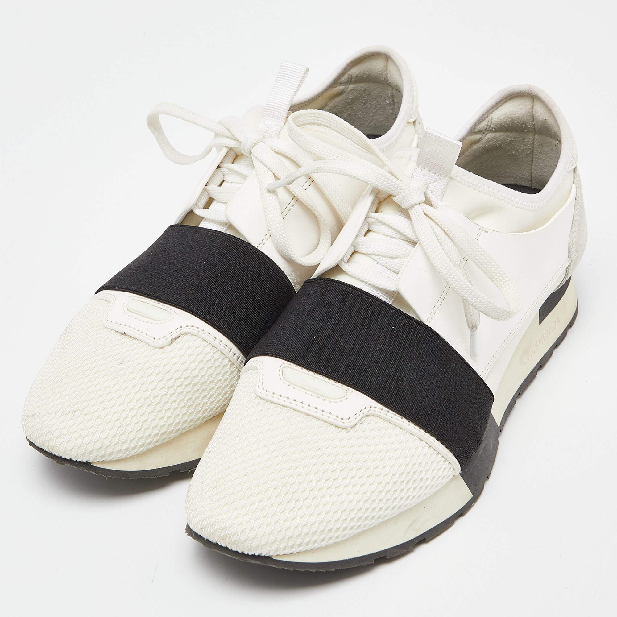 Balenciaga White/Black Leather Suede and Mesh Race Runner Sneakers Size 39 In Good Condition In Dubai, Al Qouz 2