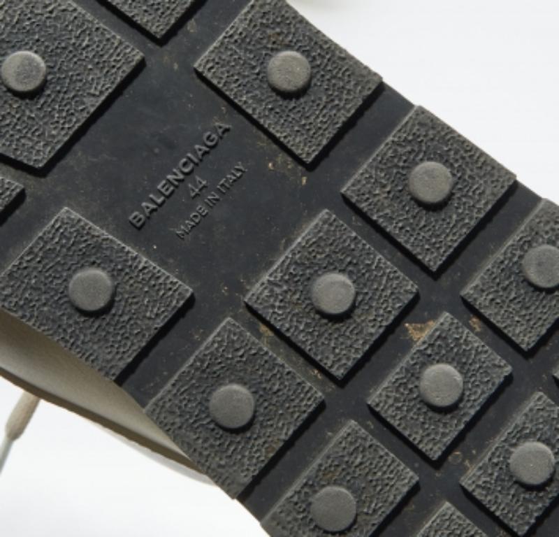 Balenciaga Weiß/Schwarze Mesh And Leder Race Runner Low Top Turnschuhe Größe 44 im Angebot 3