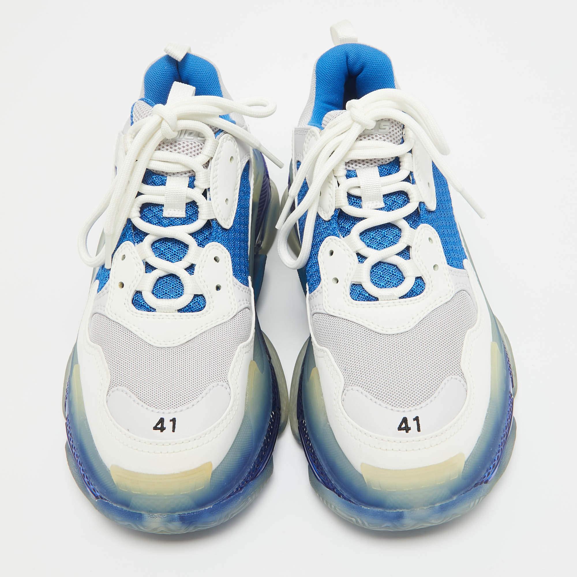 Gray Balenciaga White/Blue Leather and Mesh Triple S Clear Sole Sneakers Size 41 For Sale