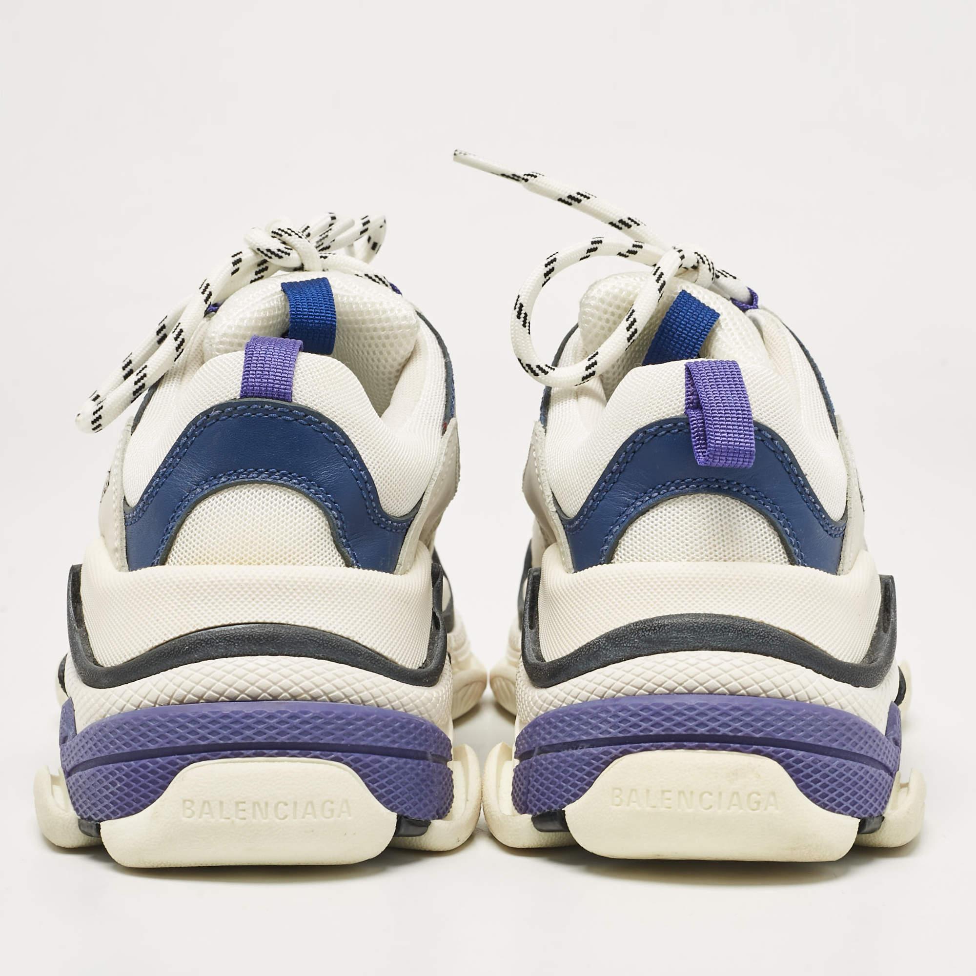 Baskets Triple S Balenciaga en maille et cuir blanc/bleu, taille 39 Pour femmes en vente