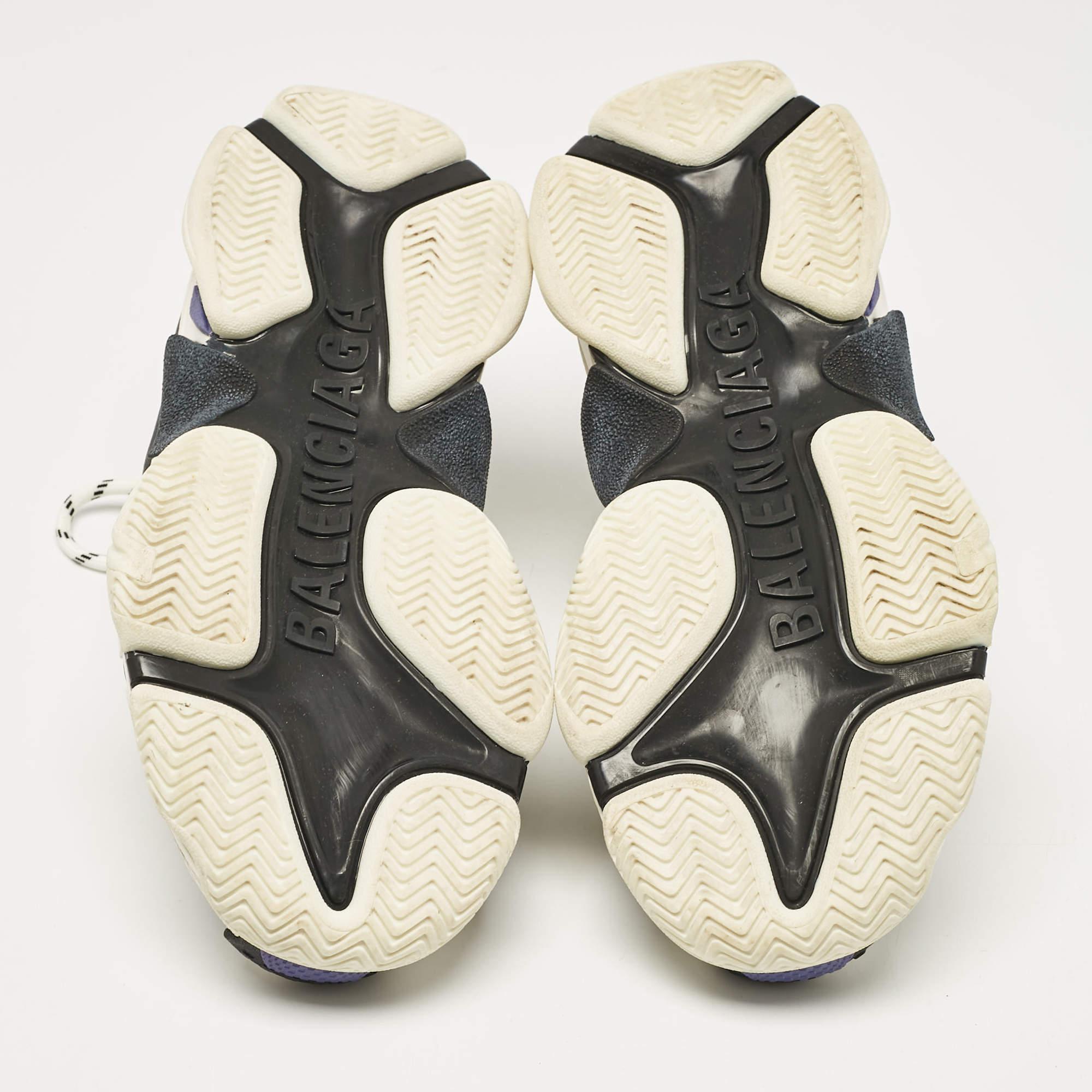 Baskets Triple S Balenciaga en maille et cuir blanc/bleu, taille 39 en vente 1
