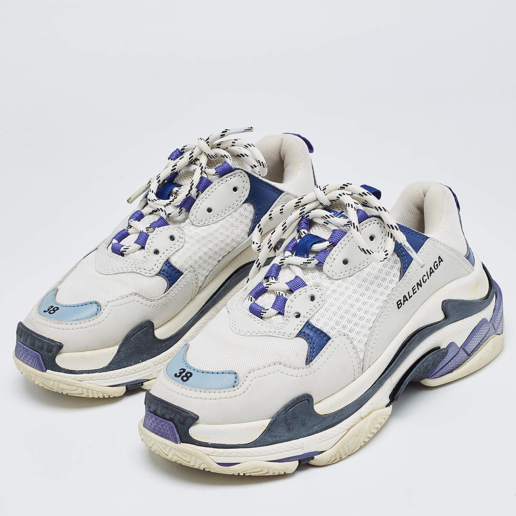 Balenciaga White/Blue Nubuck Leather and Mesh Triple S Sneakers Size 38 For Sale 1