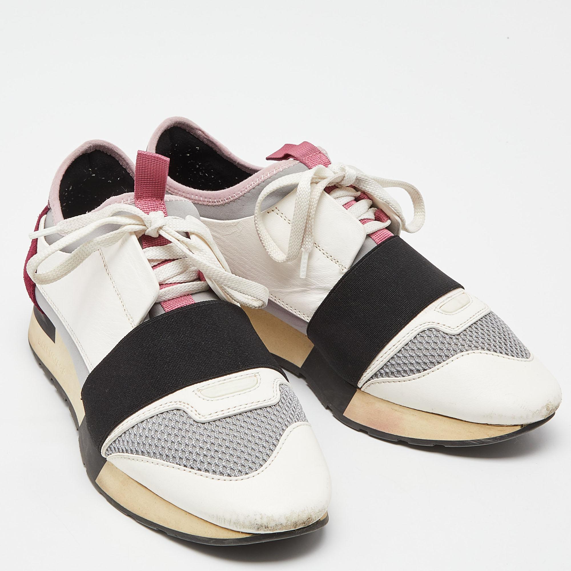 Balenciaga White/Burgundy Leather Suede and Mesh Race Runner Sneakers Taglia 38 In condizioni discrete in vendita a Dubai, Al Qouz 2