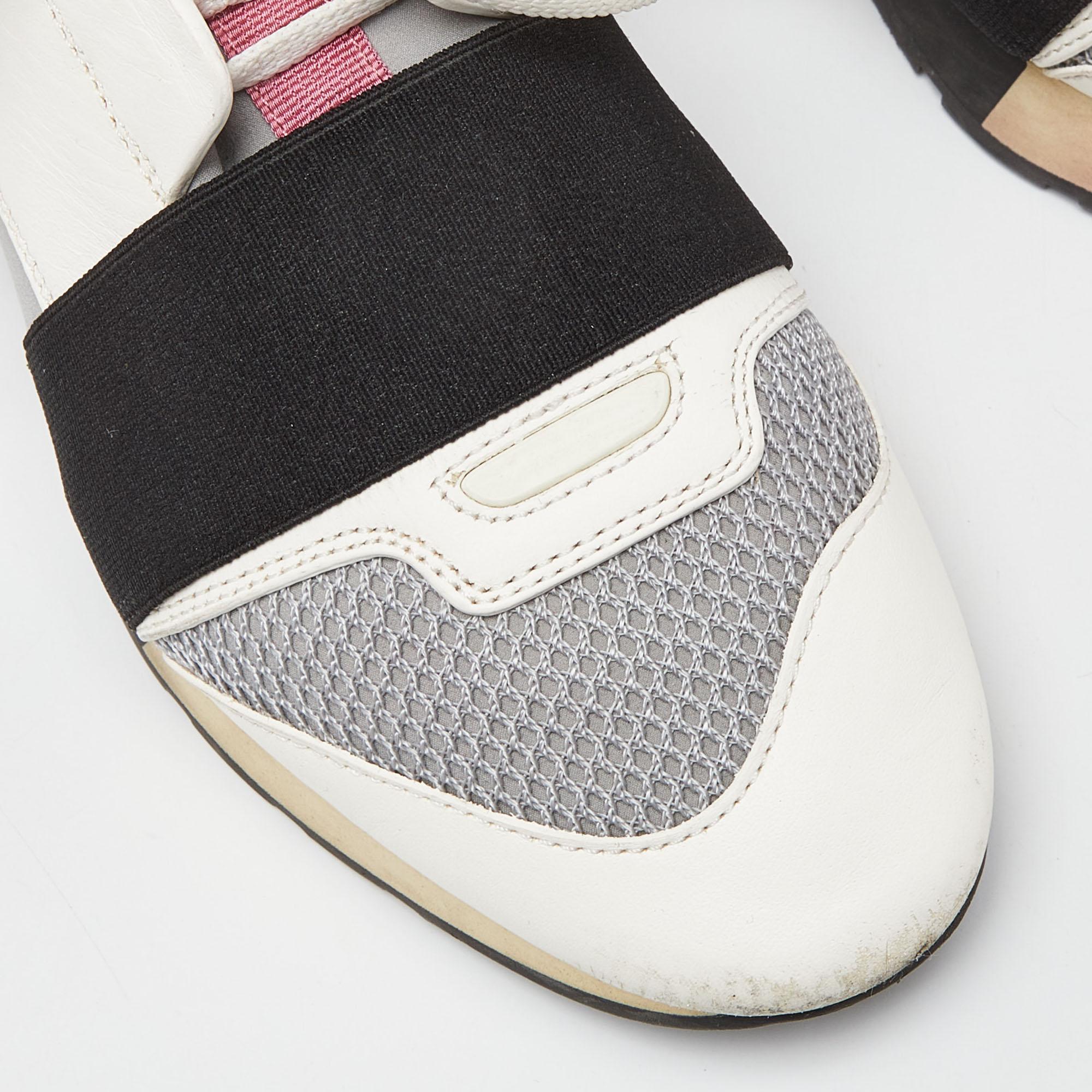 Balenciaga White/Burgundy Leather Suede and Mesh Race Runner Sneakers Taglia 38 in vendita 2