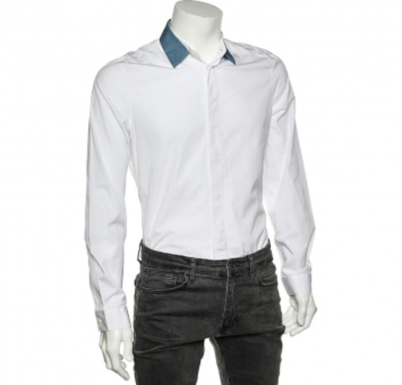 Balenciaga - Chemise en coton blanc à col contrasté et boutons sur le devant, taille M en vente 2