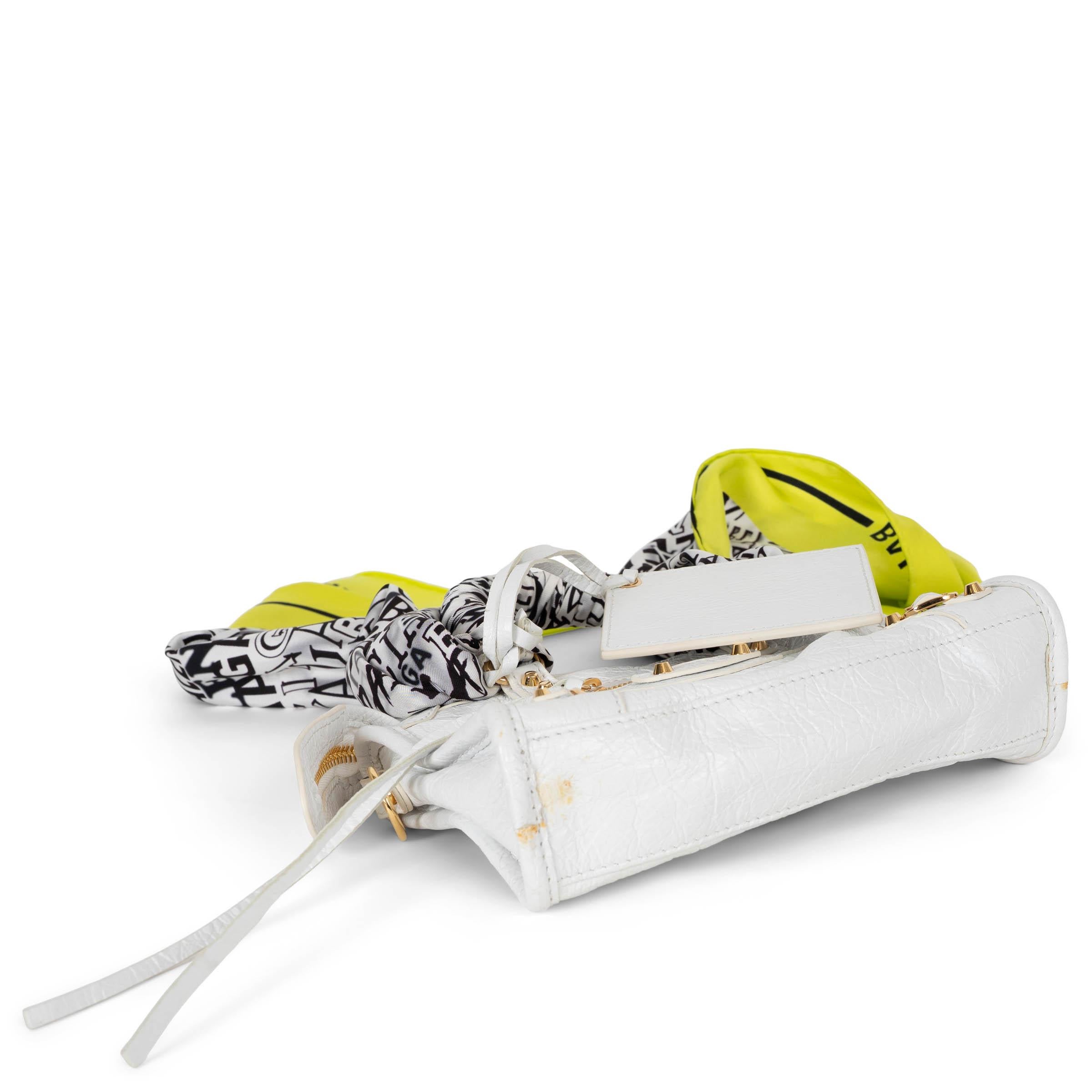 BALENCIAGA weiß eather 2019 CLASSIC CITY SCARF NANO Tasche im Zustand „Gut“ im Angebot in Zürich, CH