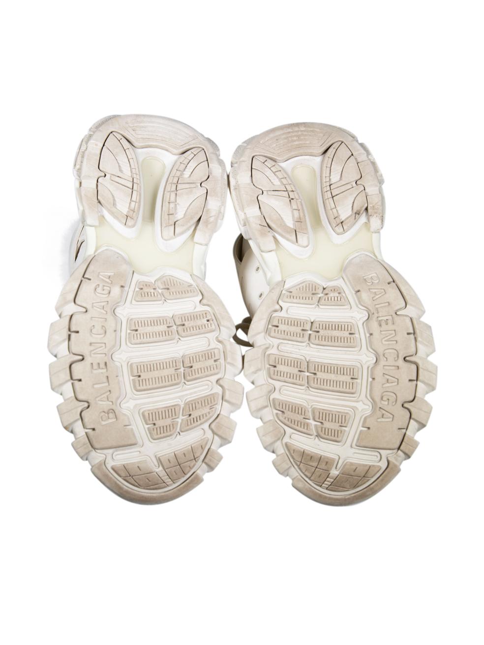 Balenciaga, scarpe da ginnastica bianche foderate di pelliccia sintetica, taglia IT 41 In condizioni buone in vendita a London, GB