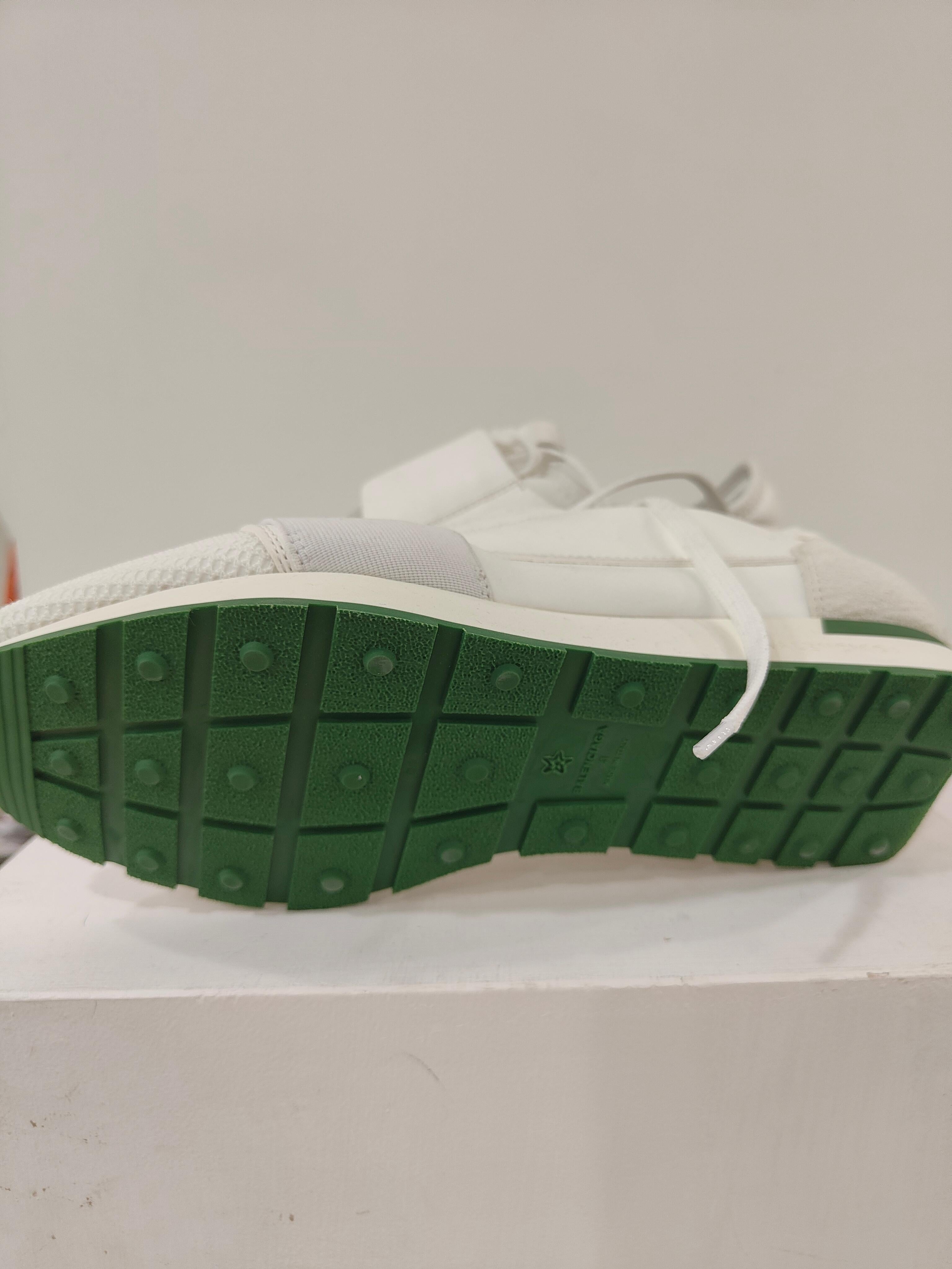 Gris Balenciaga blanc vert baskets pour hommes NWOT en vente
