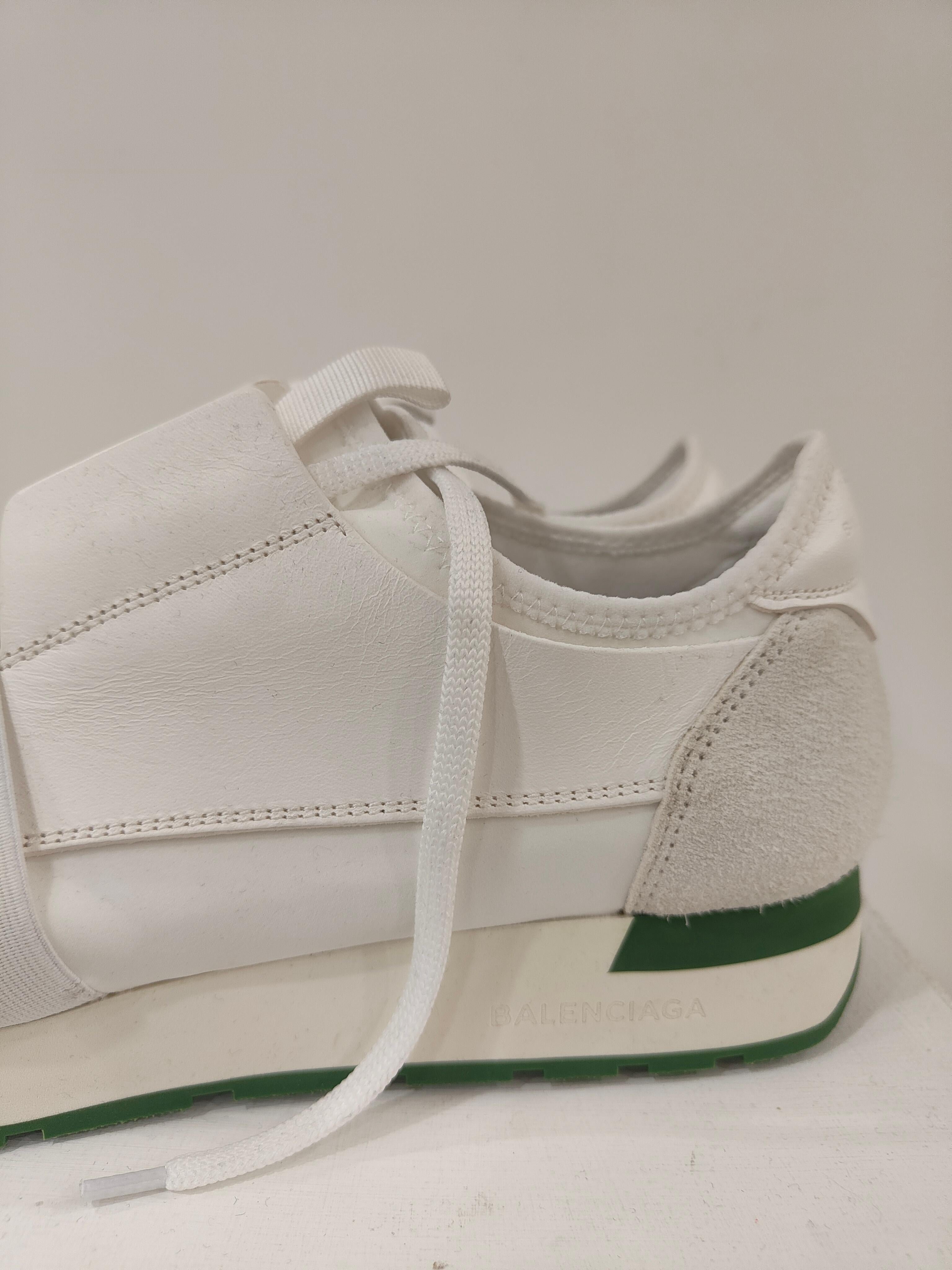 Balenciaga blanc vert baskets pour hommes NWOT Neuf - En vente à Capri, IT