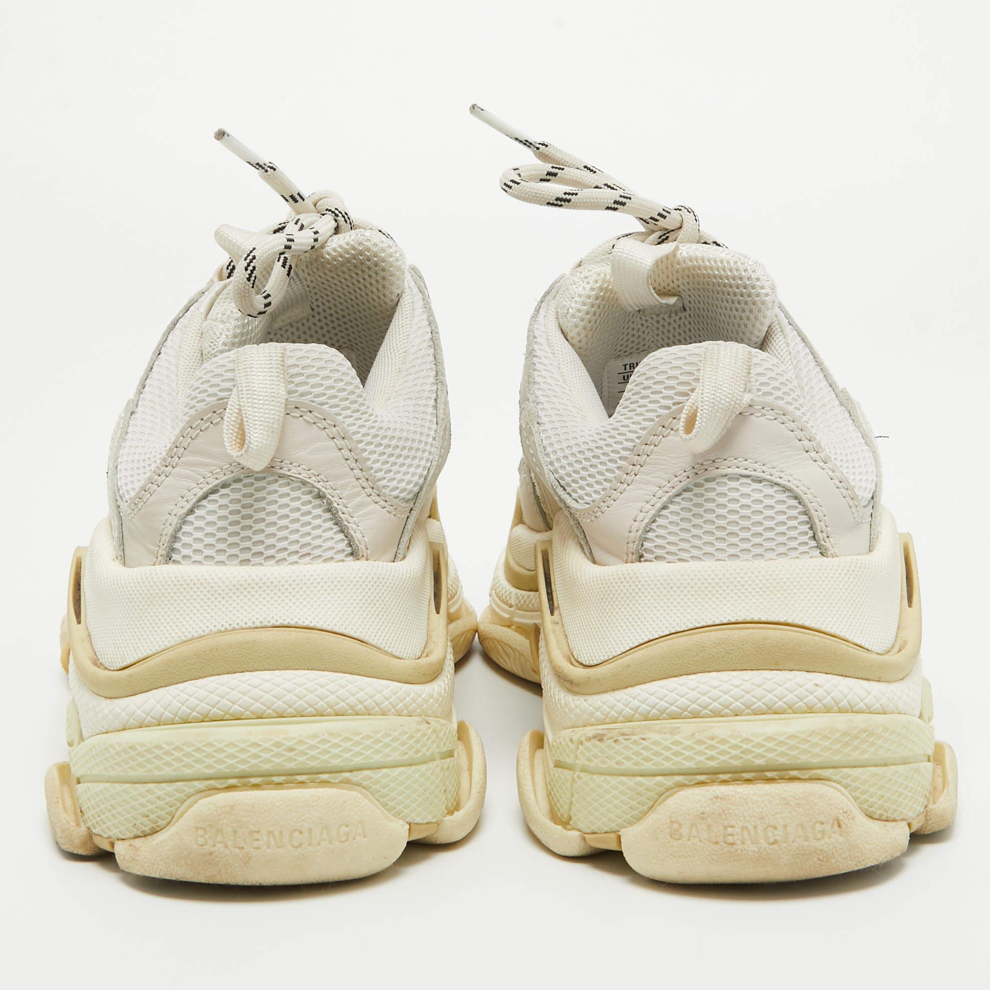 Balenciaga White/Grey Mesh and Leather Triple S Low Top Sneakers Size 37 For Sale 1