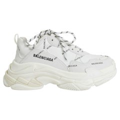 BALENCIAGA - Chaussures de sport en cuir blanc avec logo sur tout le pourtour, taille 39
