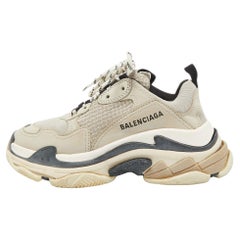 Balenciaga Dreifach-S Low Top Turnschuhe aus weißem Leder Größe 36