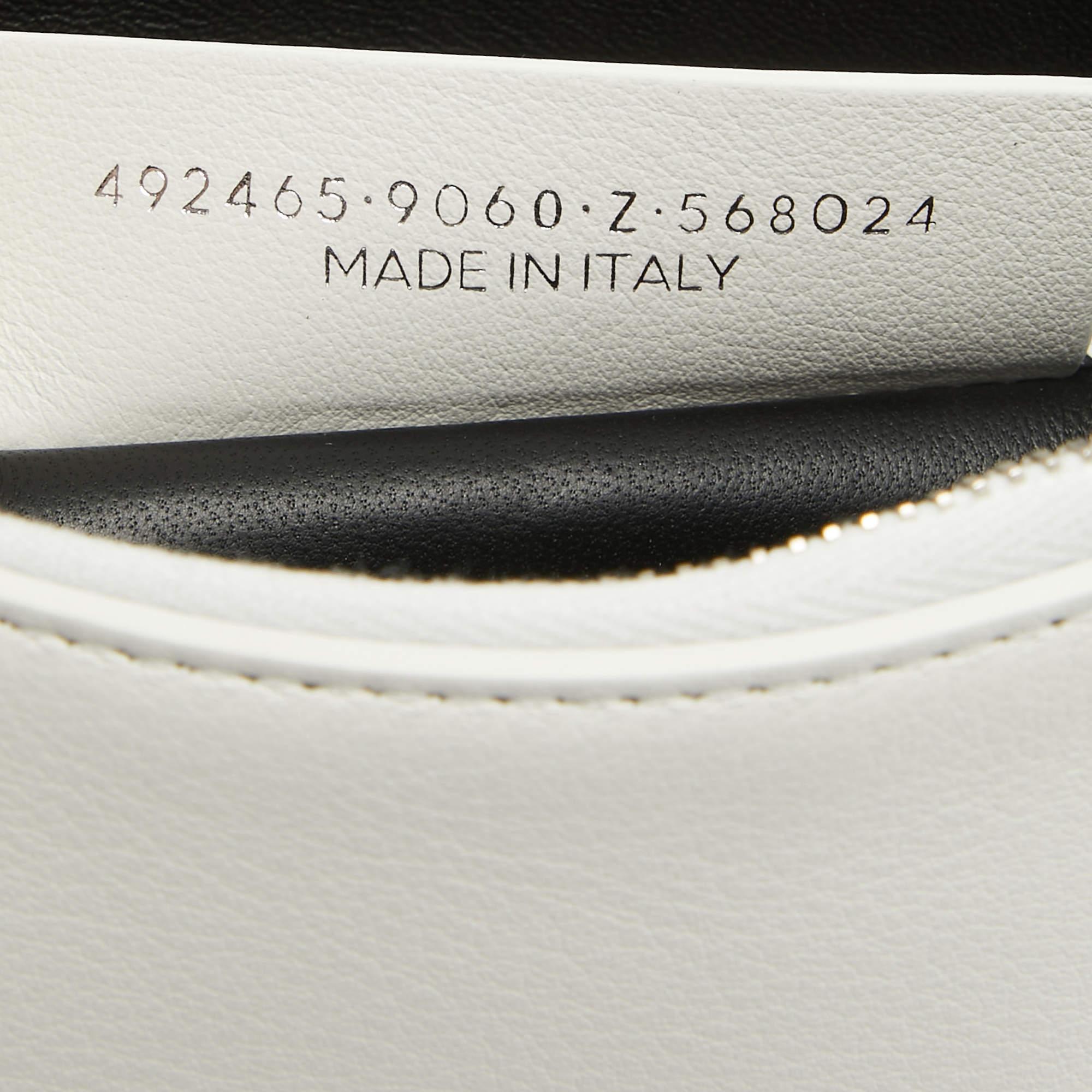 Balenciaga - Pochette zippée en cuir blanc en vente 7