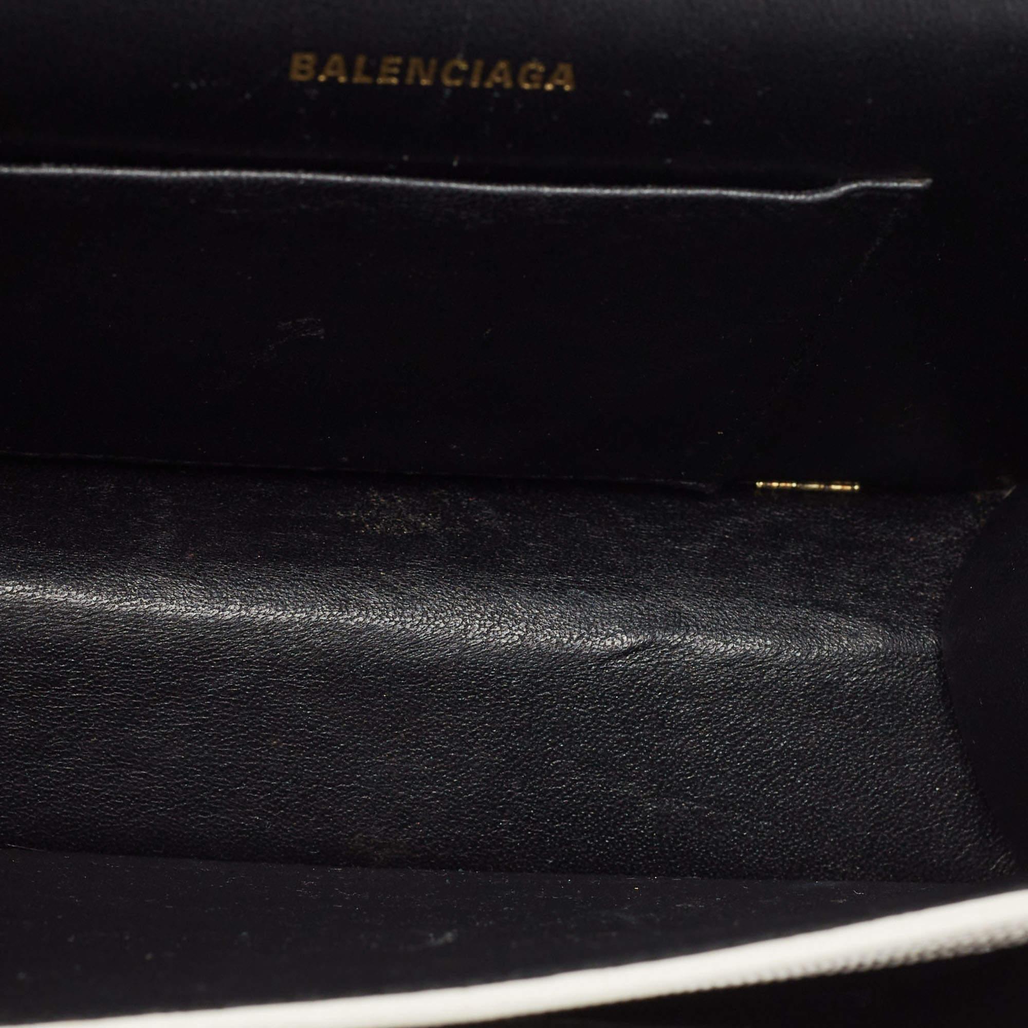 Sac à main Balenciaga en cuir embossé lézard blanc XS en vente 3