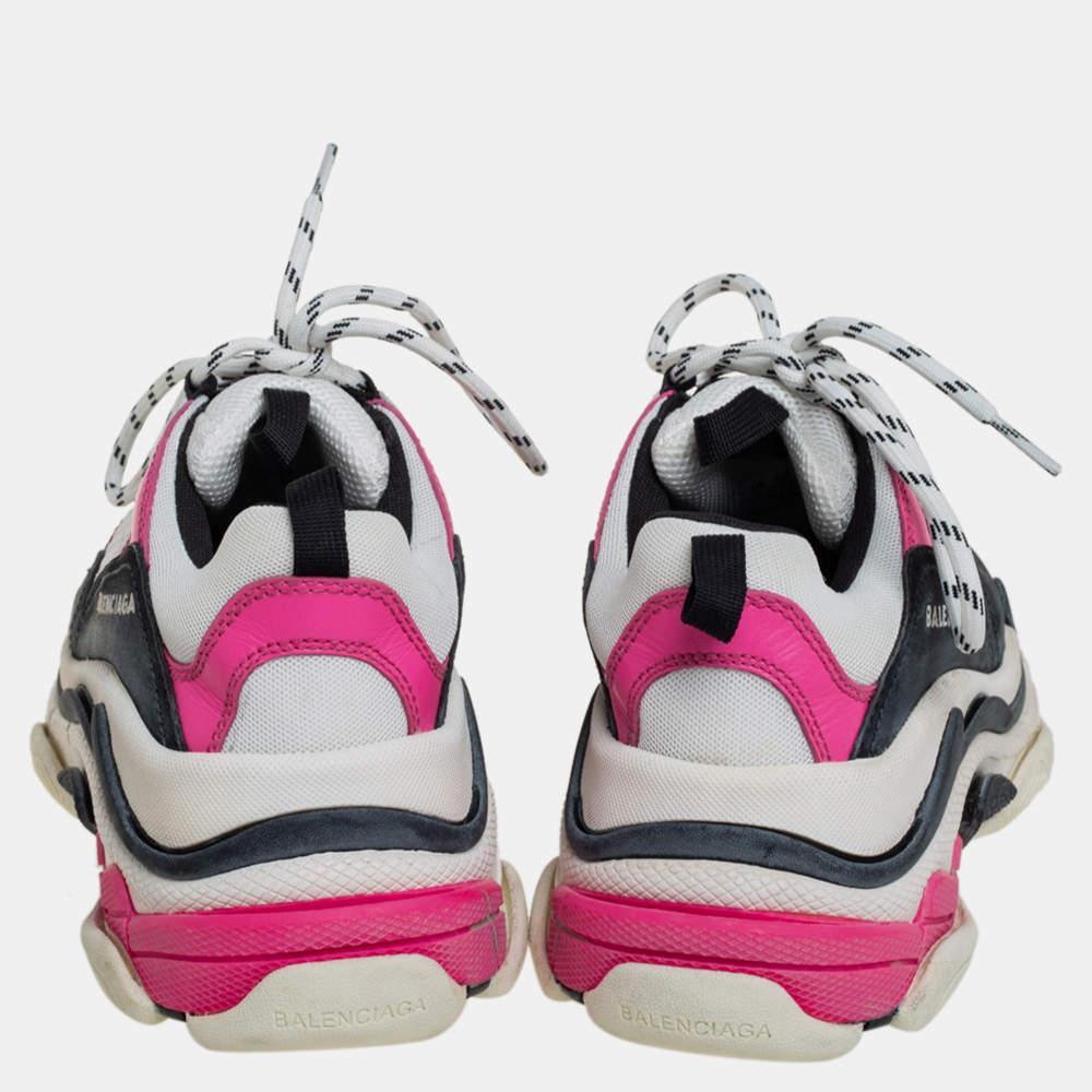 Balenciaga White/Pink Leather And Mesh Triple S Platform Sneakers Size 38 In Good Condition For Sale In Dubai, Al Qouz 2