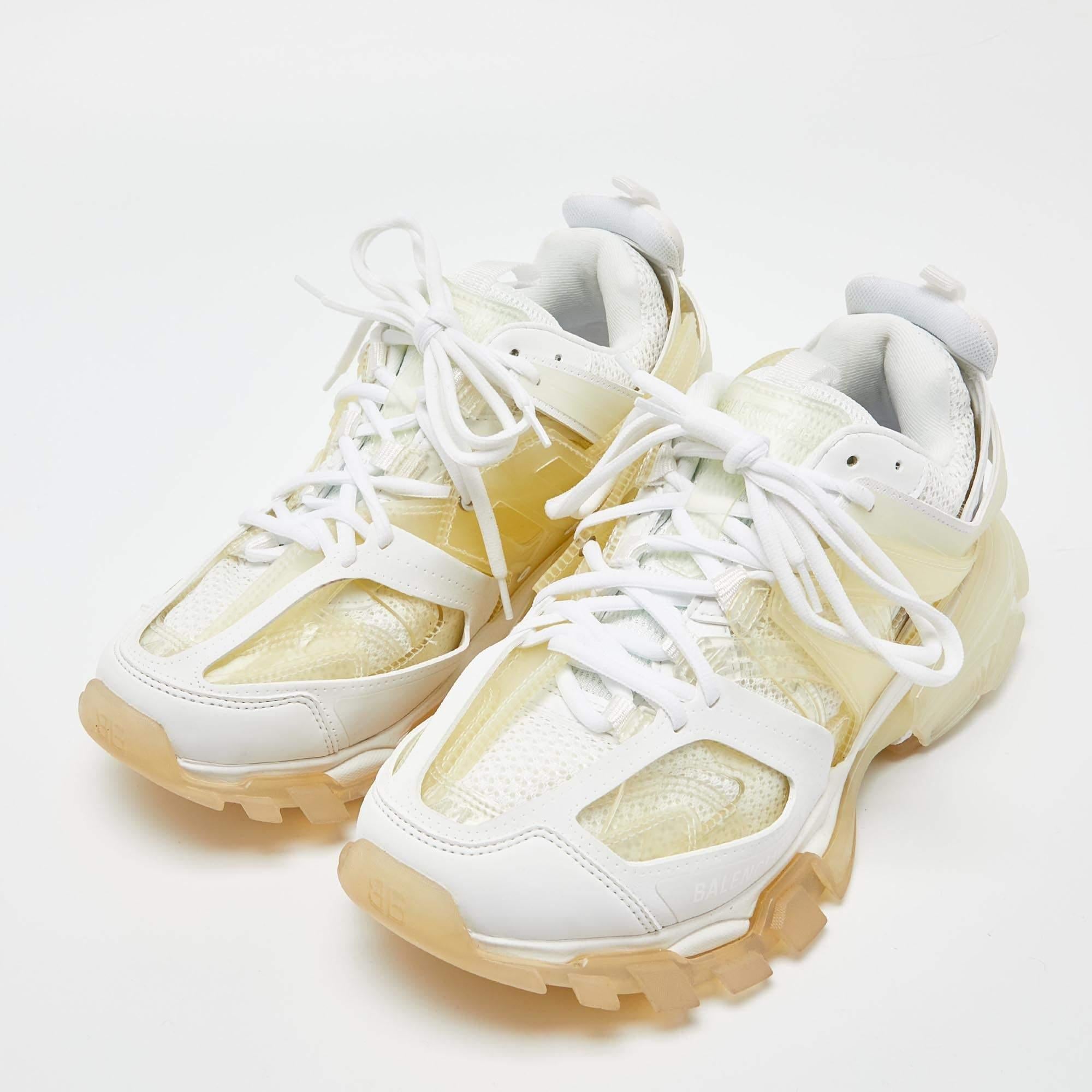 Balenciaga White Rubber and Mesh Track Trainer Sneakers In Excellent Condition In Dubai, Al Qouz 2