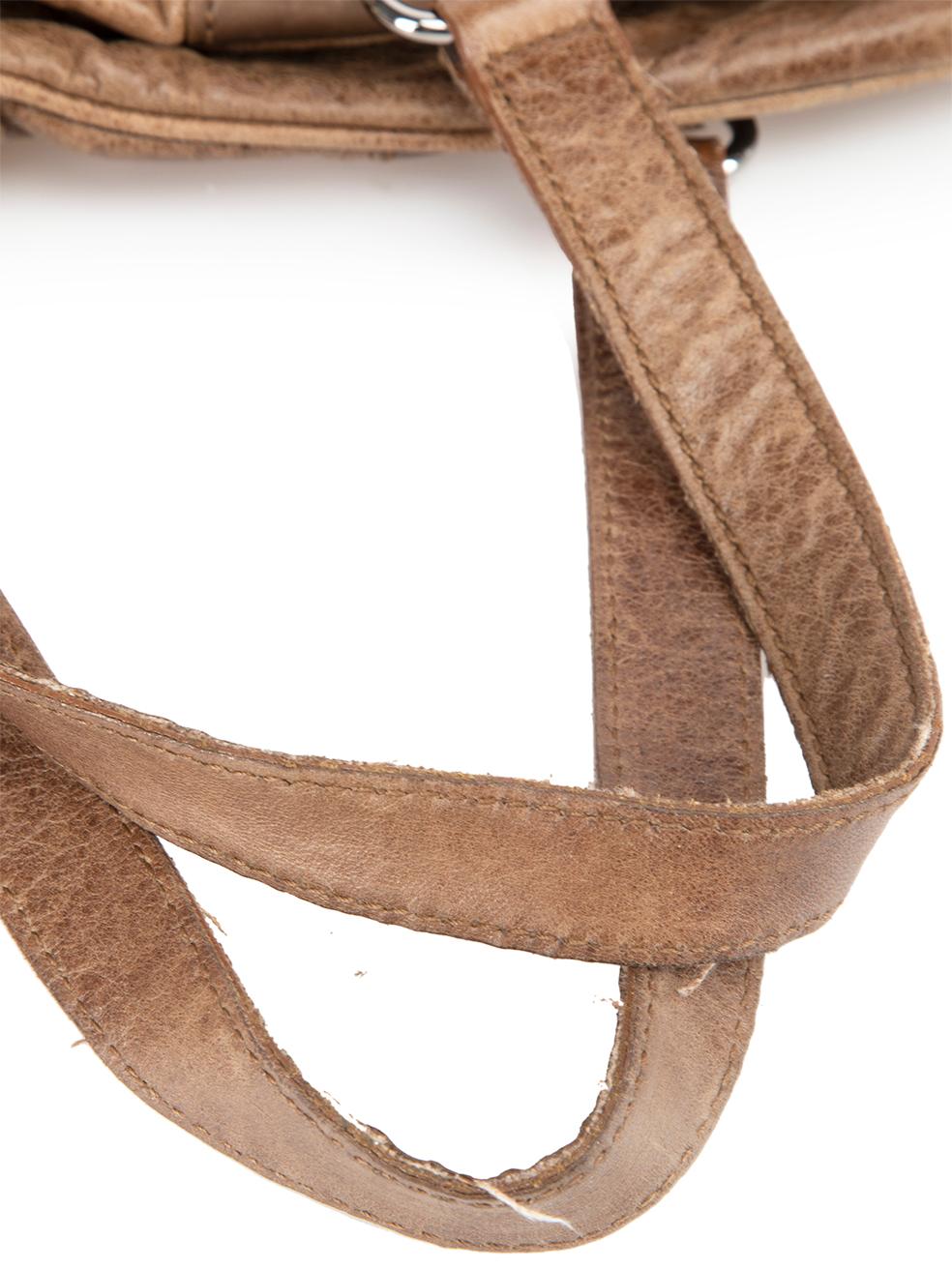 Balenciaga Frauen Brown Leder Perforierte Akzent Hook Tasche im Zustand „Gut“ im Angebot in London, GB