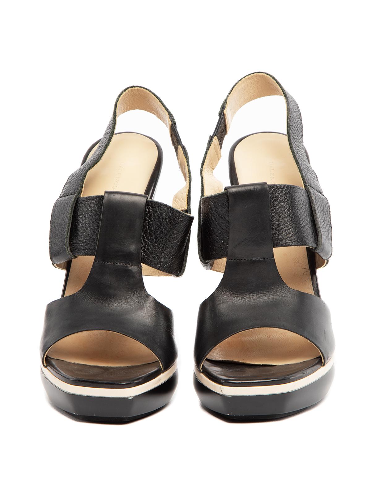 Balenciaga - Chaussures à talons en cuir pour femmes Bon état - En vente à London, GB